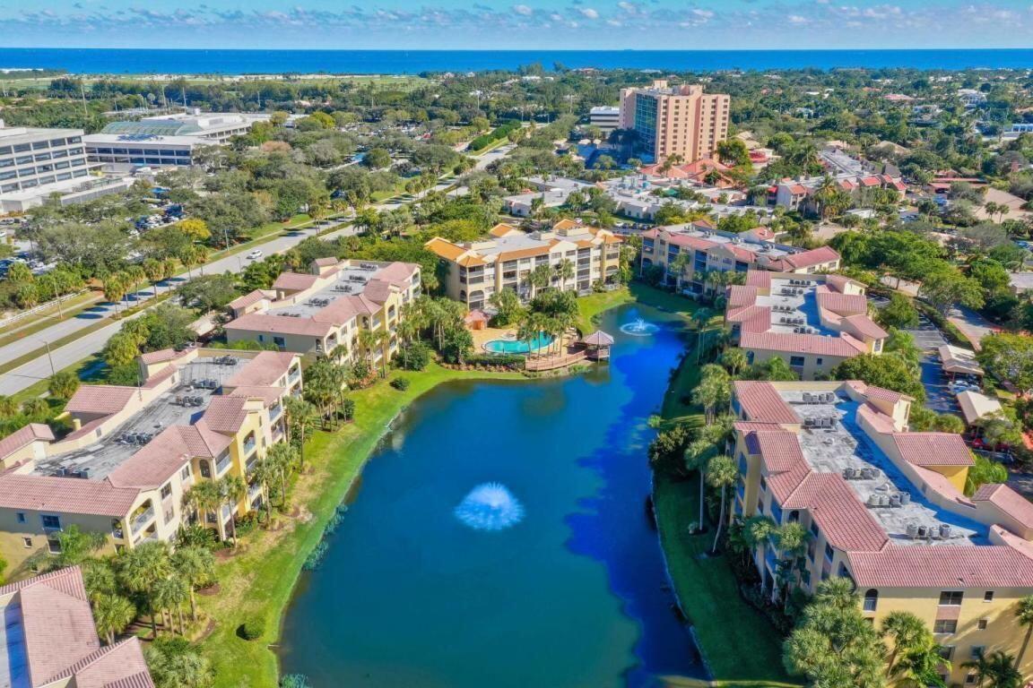 300 Uno Lago Drive 101, Juno Beach, FL 33408, Juno Beach