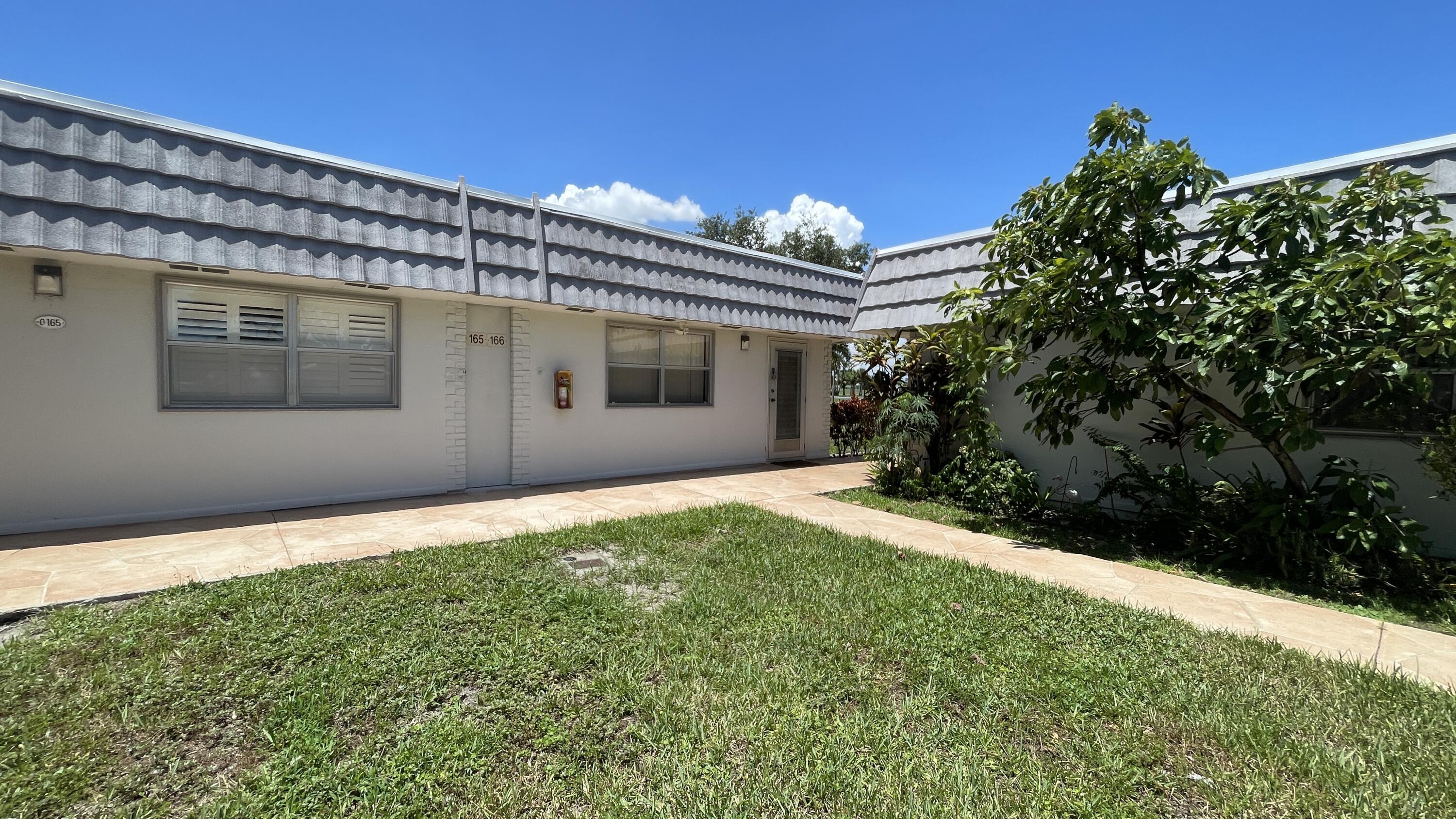 166 Valencia G, Delray Beach, FL 33446, Delray Beach - Photo 2