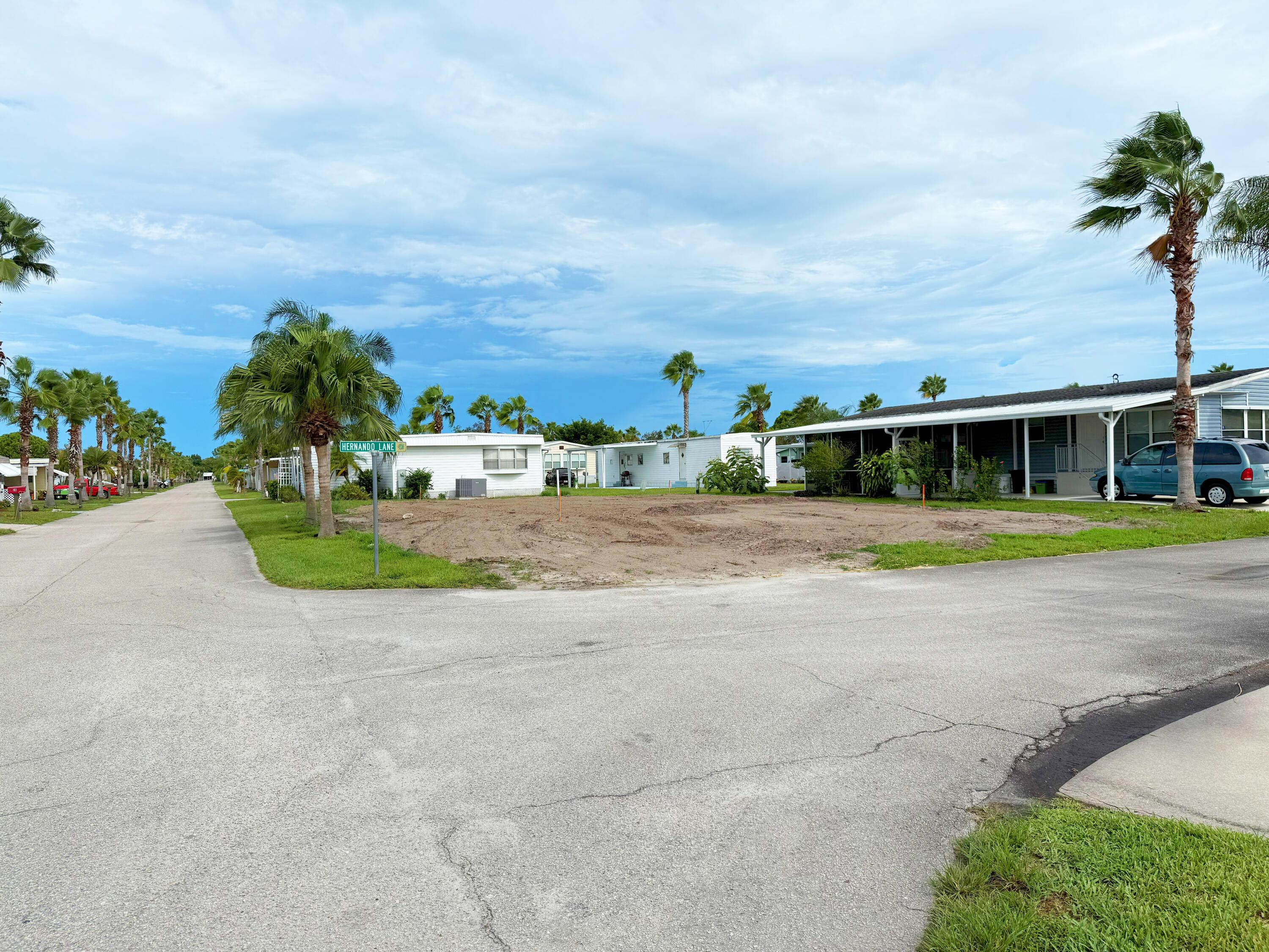 2 SE Hernando Lane, Port St. Lucie, FL 34952, Port St. Lucie - Photo 2