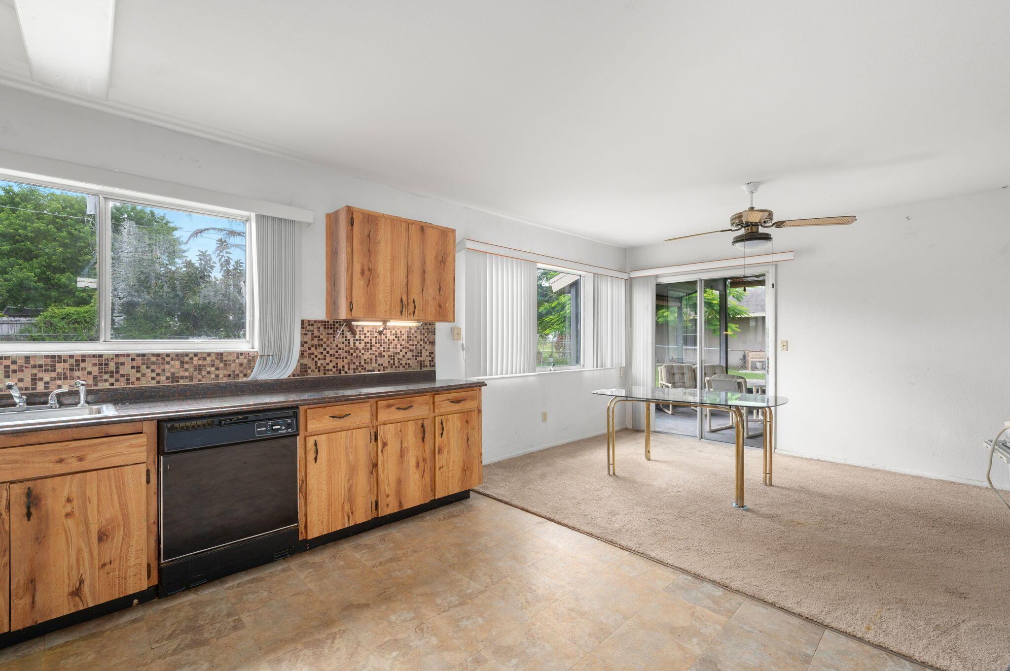 2118 SW Airoso Boulevard, Port St. Lucie, FL 34984, Port St. Lucie - Photo 5