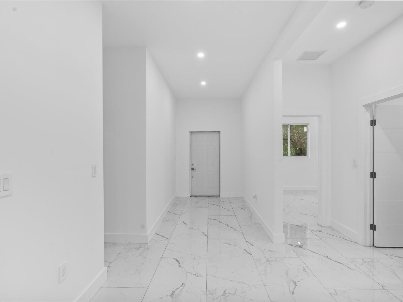 533 NW 16th Avenue, Fort Lauderdale, FL 33311, Fort Lauderdale - Photo 4
