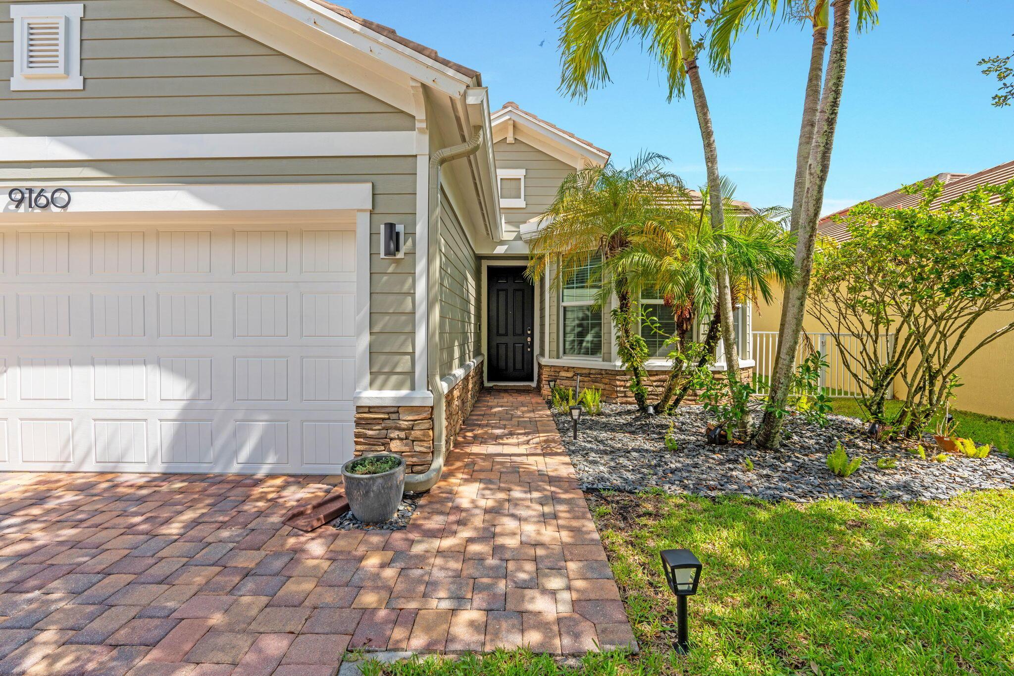 9160 Wrangler Drive, Lake Worth, FL 33467, Lake Worth - Photo 2