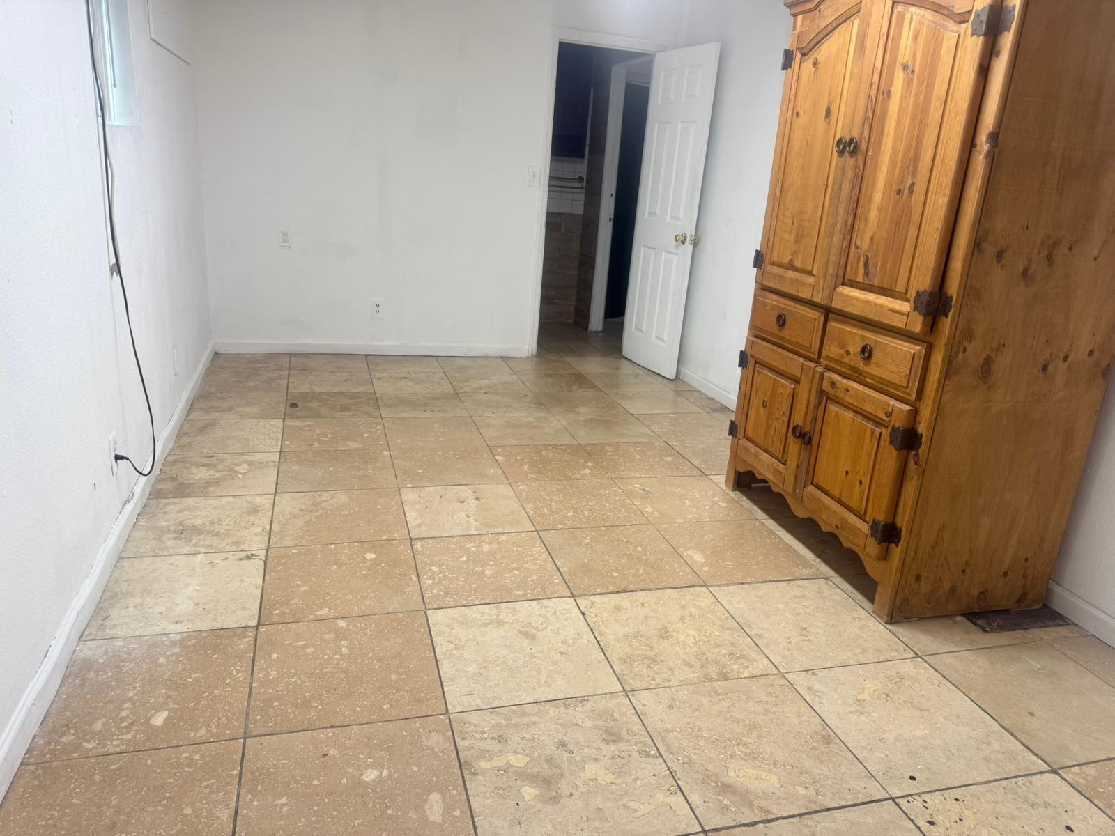 1466 S Congress Avenue, Palm Springs, FL 33406, Palm Springs - Photo 3