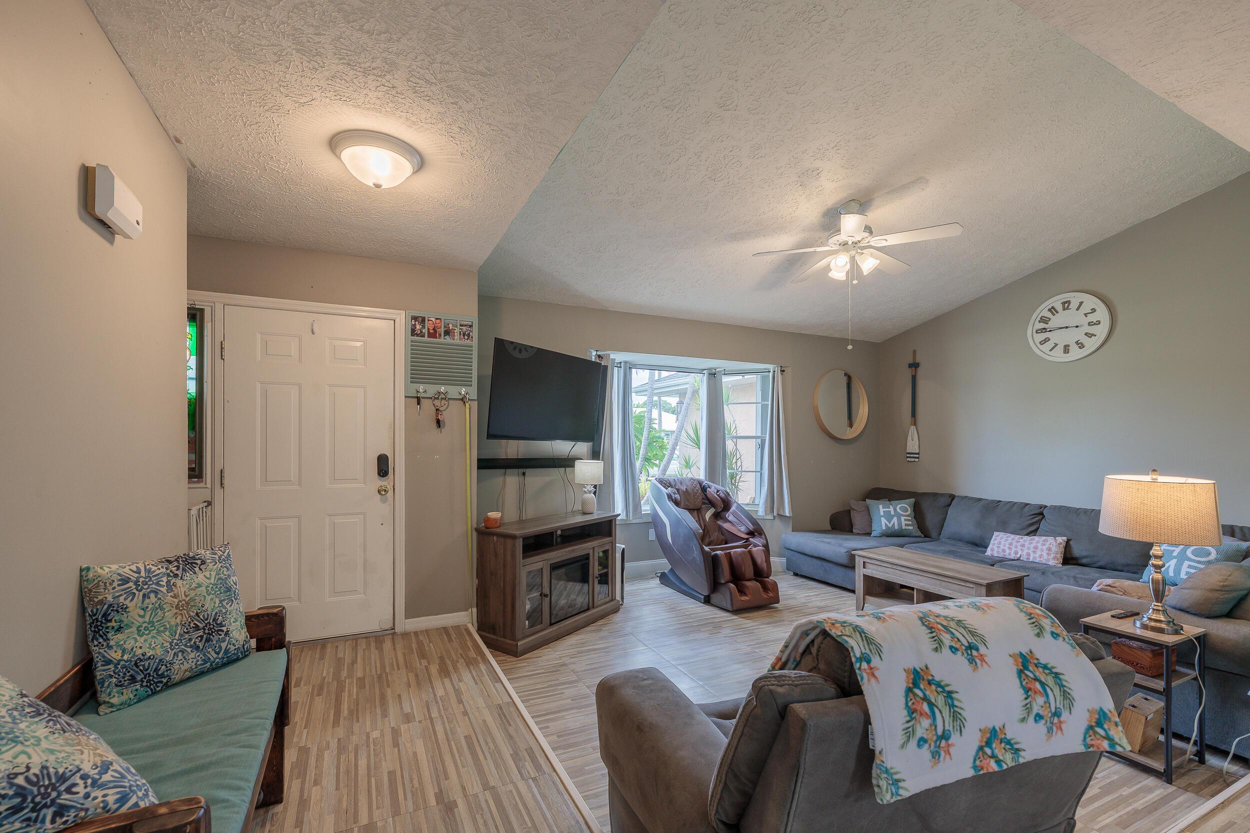 2349 SE Avalon Road, Port St. Lucie, FL 34952, Port St. Lucie - Photo 3