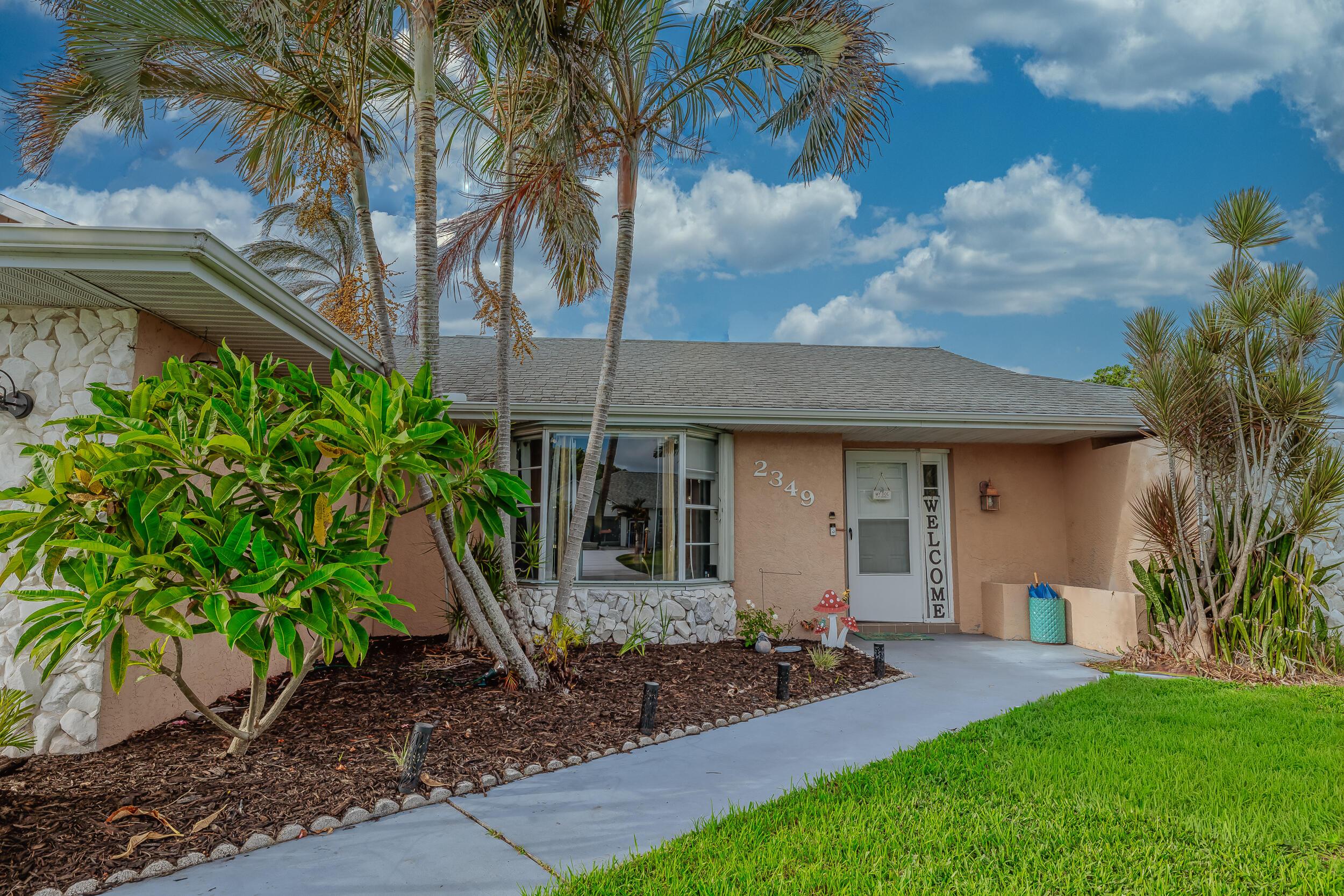 2349 SE Avalon Road, Port St. Lucie, FL 34952, Port St. Lucie - Photo 2