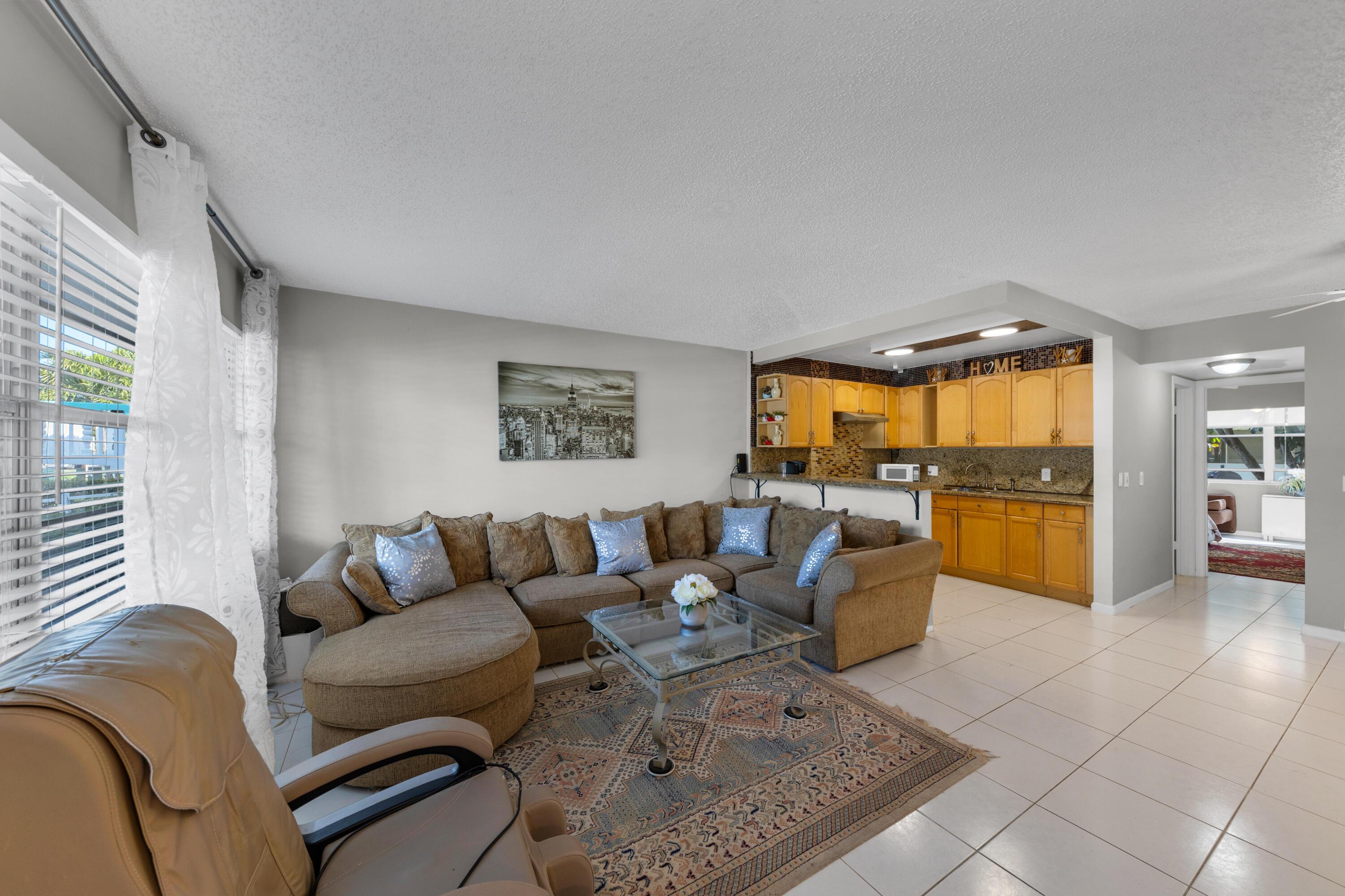 5 Newport A, Deerfield Beach, FL 33442, Deerfield Beach - Photo 2