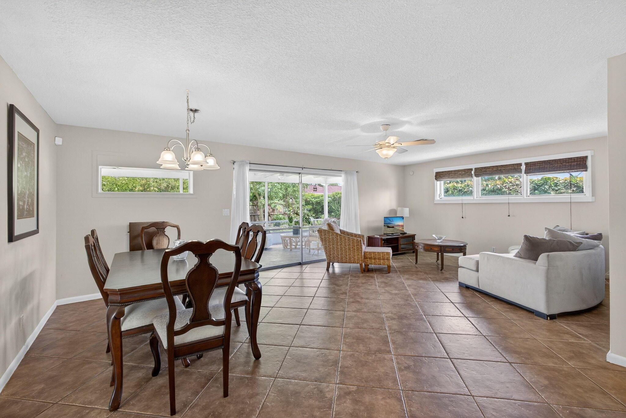 4359 Gardenia Drive, Palm Beach Gardens, FL 33410, Palm Beach Gardens - Photo 4
