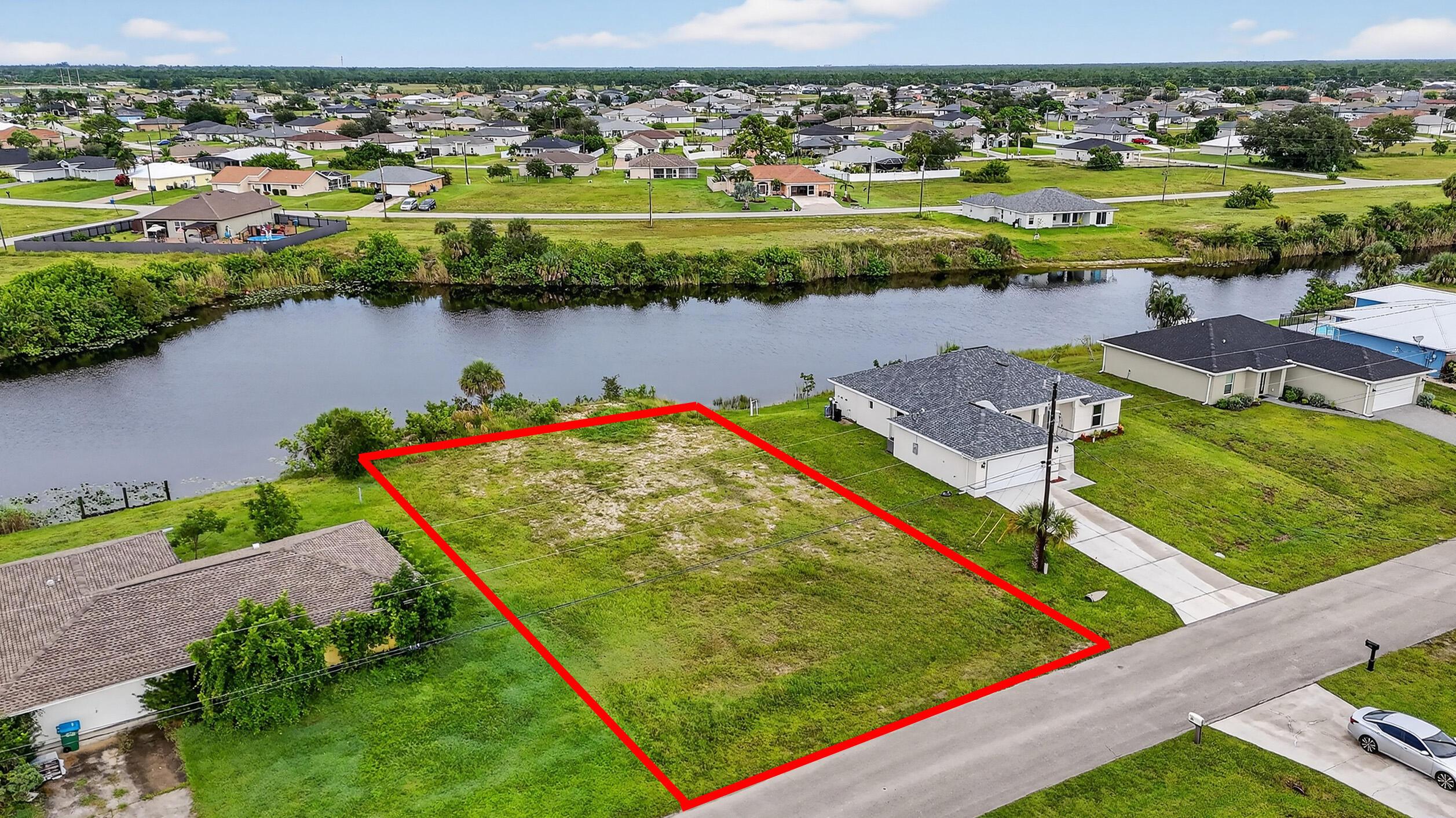 2616 NW 4th Place, Cape Coral, FL 33993, Cape Coral - Photo 2