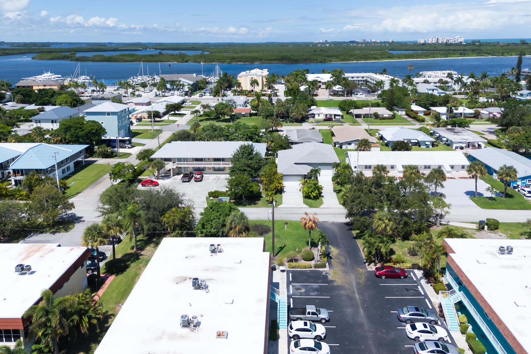 1225 Carlton Court 205, Fort Pierce, FL 34949, Fort Pierce - Photo 4