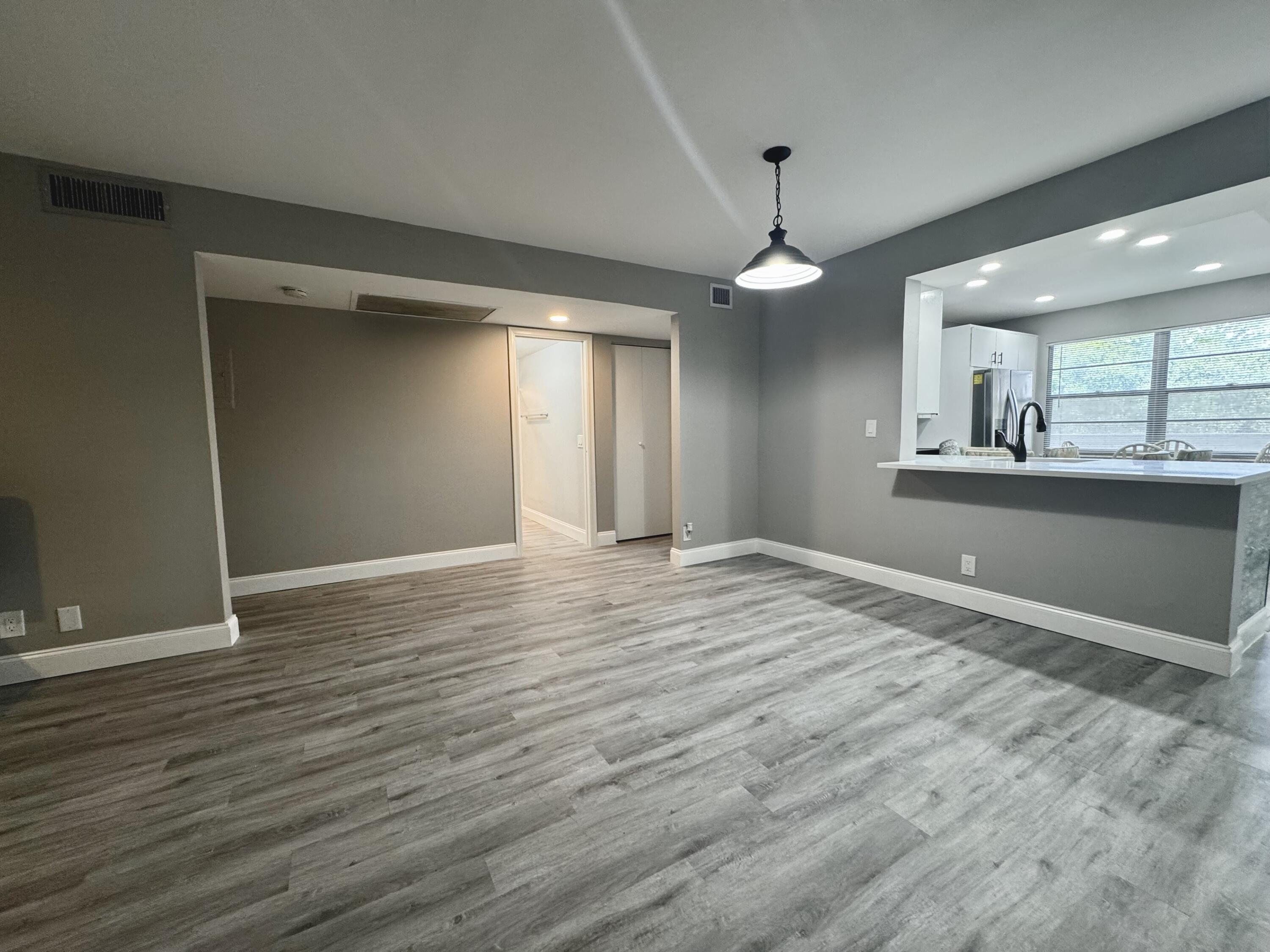 4401 Martinique Court G2, Coconut Creek, FL 33066, Coconut Creek - Photo 5