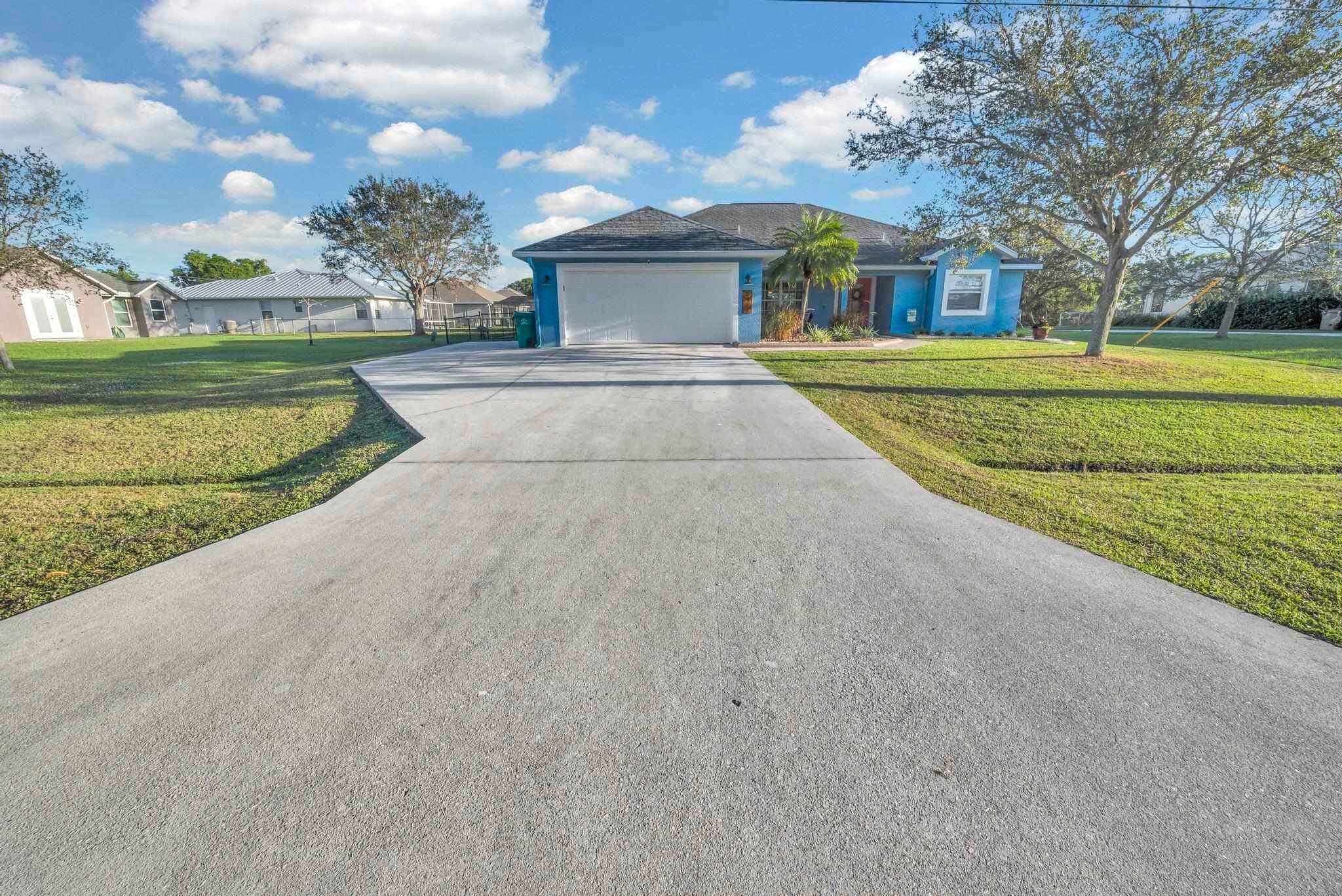 5464 NW Milner Drive, Port St. Lucie, FL 34983, Port St. Lucie - Photo 2