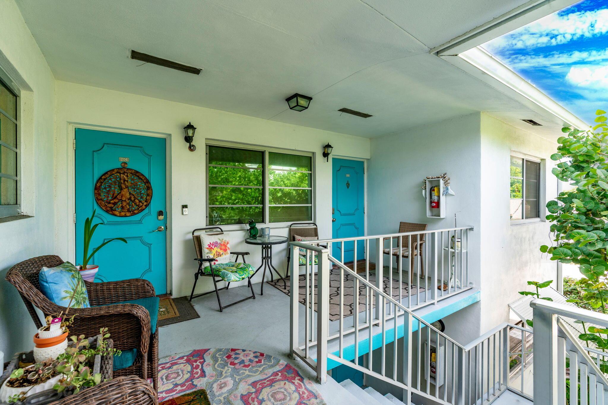 229 N K Street 204, Lake Worth Beach, FL 33460, Lake Worth Beach - Photo 2