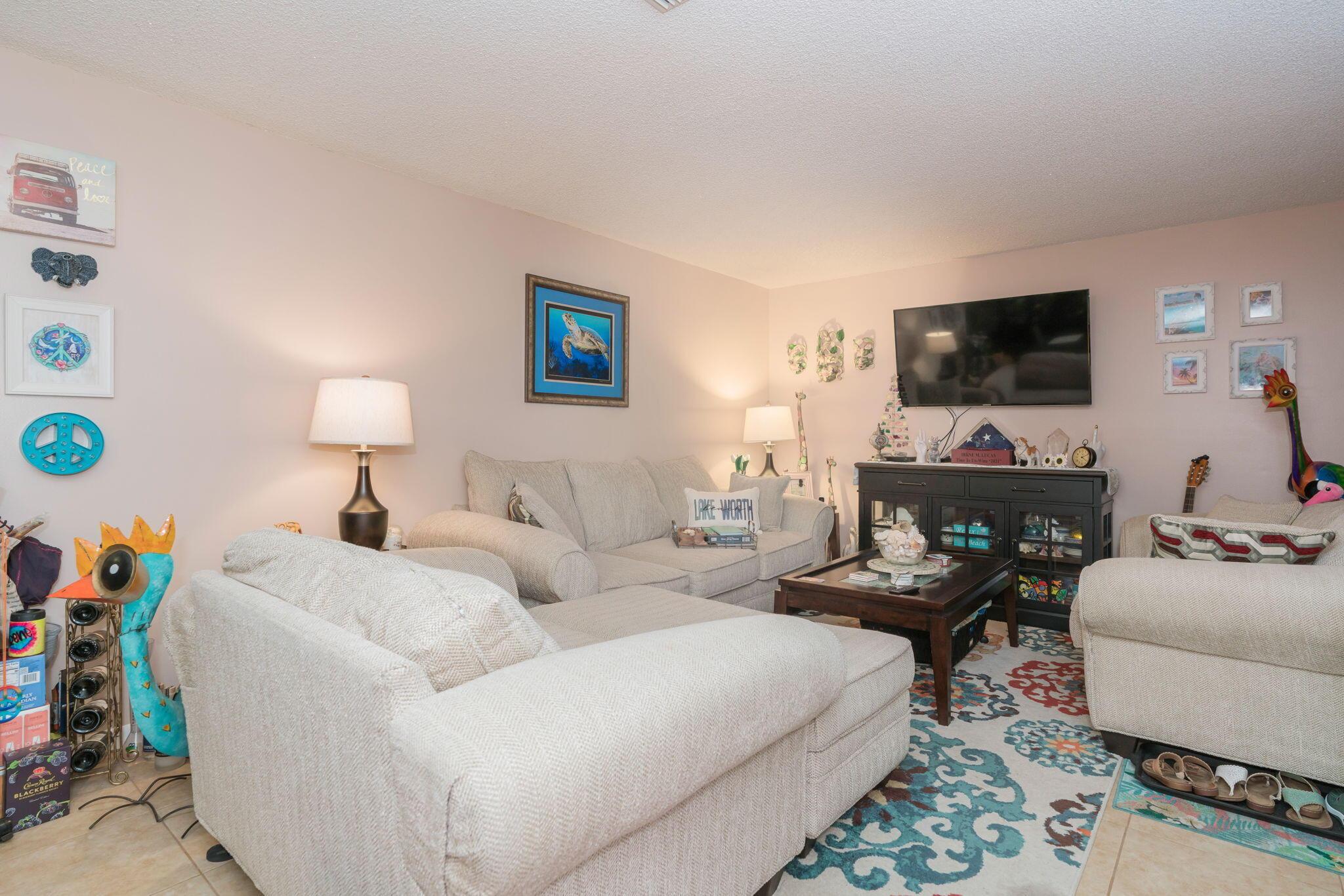 229 N K Street 204, Lake Worth Beach, FL 33460, Lake Worth Beach - Photo 4