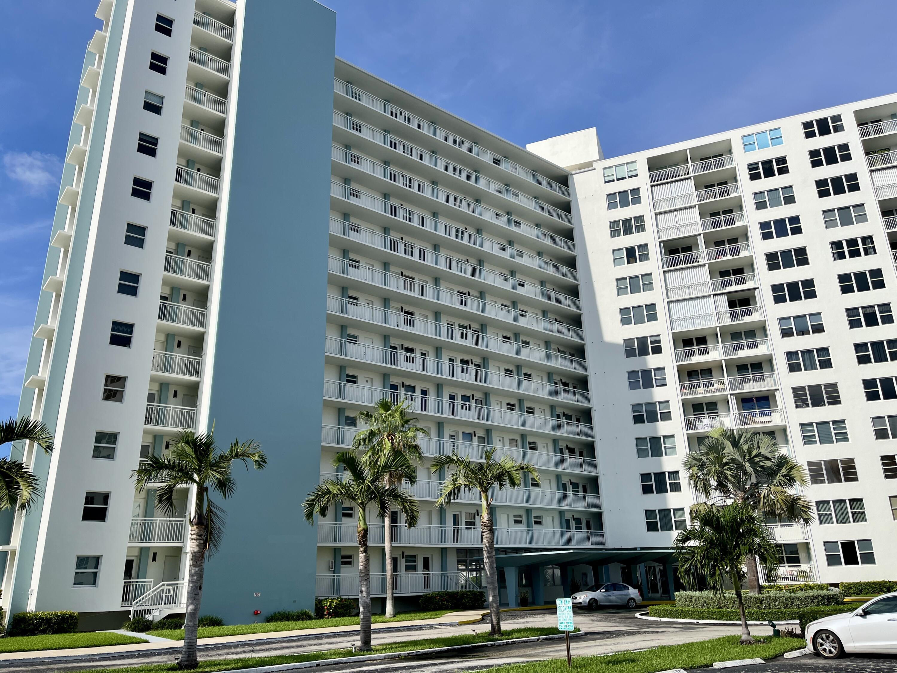 201 N Ocean Boulevard 302, Pompano Beach, FL 33062, Pompano Beach - Photo 2