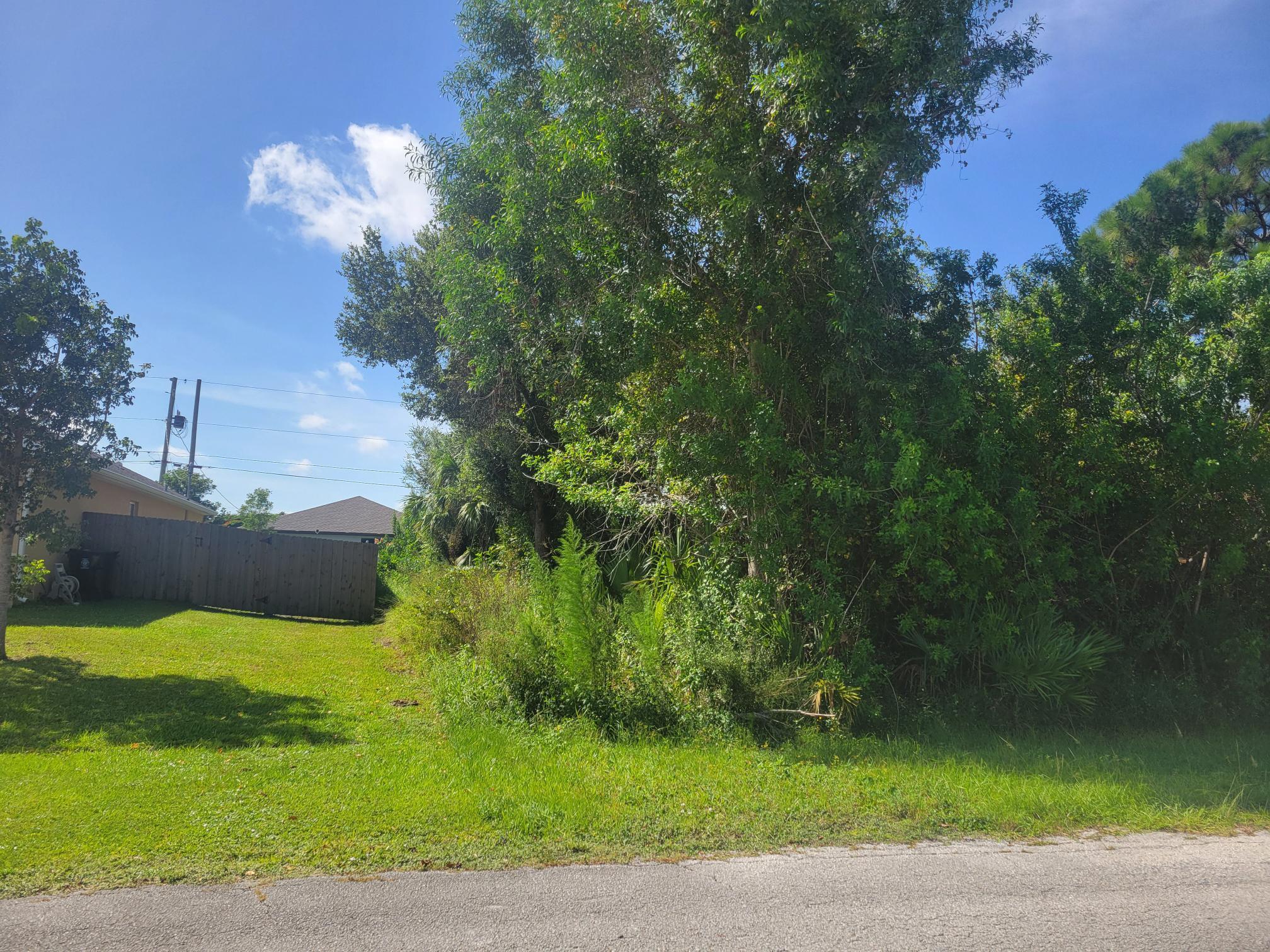 474 SW Kaabe Avenue, Port St. Lucie, FL 34953, Port St. Lucie - Photo 4