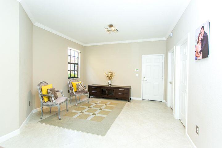 10426 Wellington Parc Drive, Wellington, FL 33449, Wellington - Photo 2