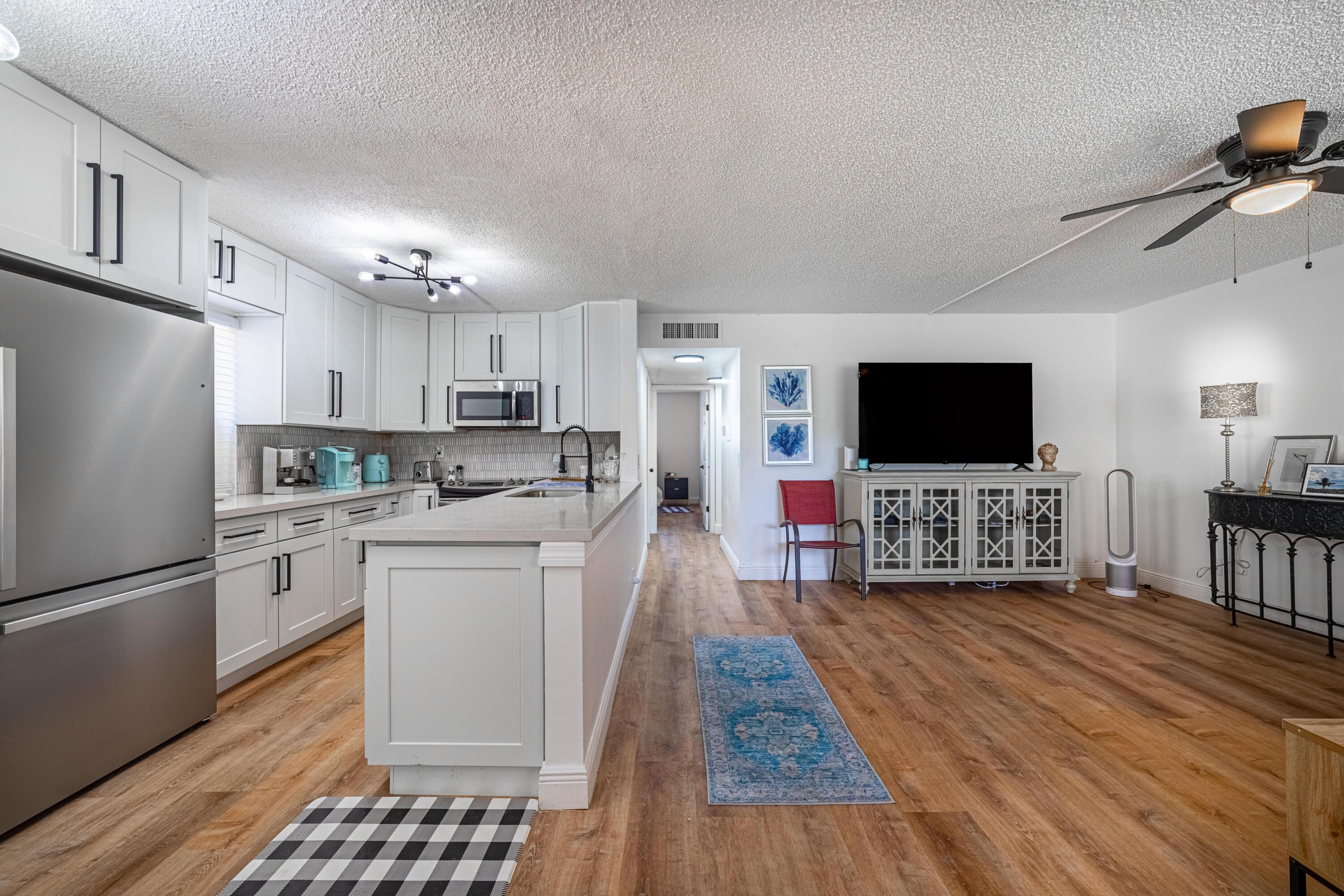 52 Burgundy B, Delray Beach, FL 33484, Delray Beach - Photo 3