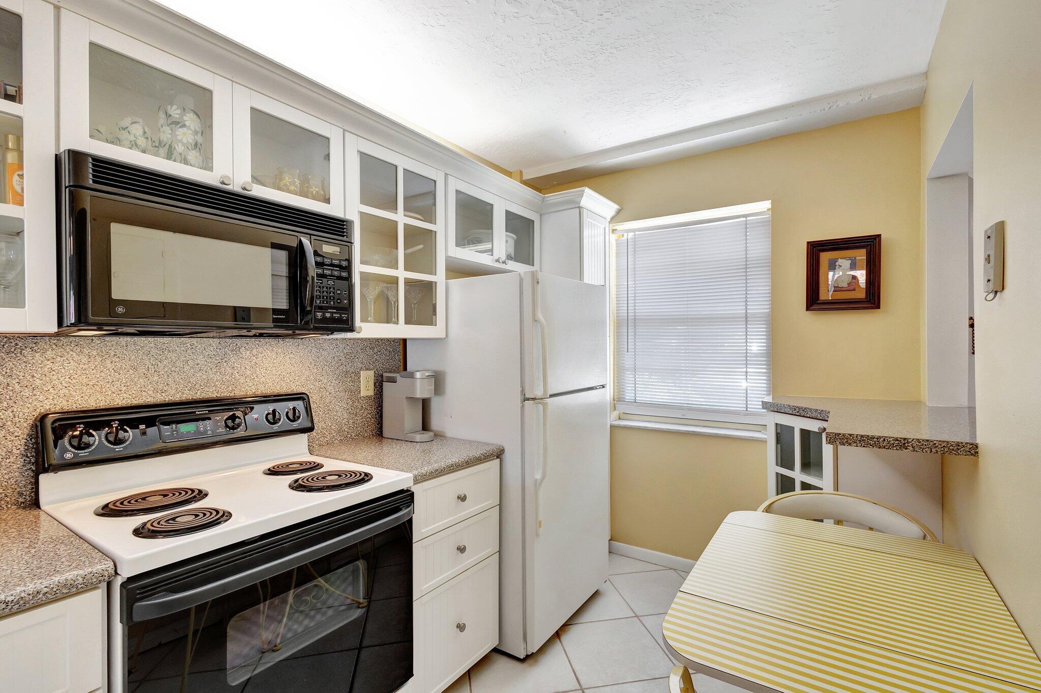 105 Paradise Harbour Boulevard 109, North Palm Beach, FL 33408, North Palm Beach - Photo 5