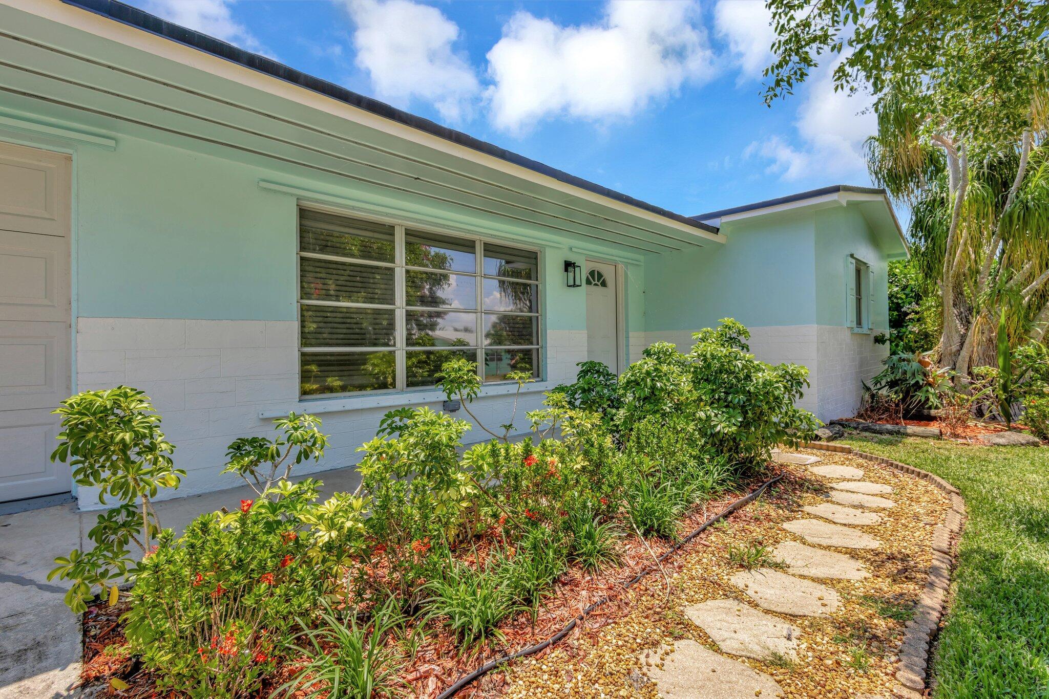 3837 NE Melba Drive, Jensen Beach, FL 34957, Jensen Beach - Photo 4