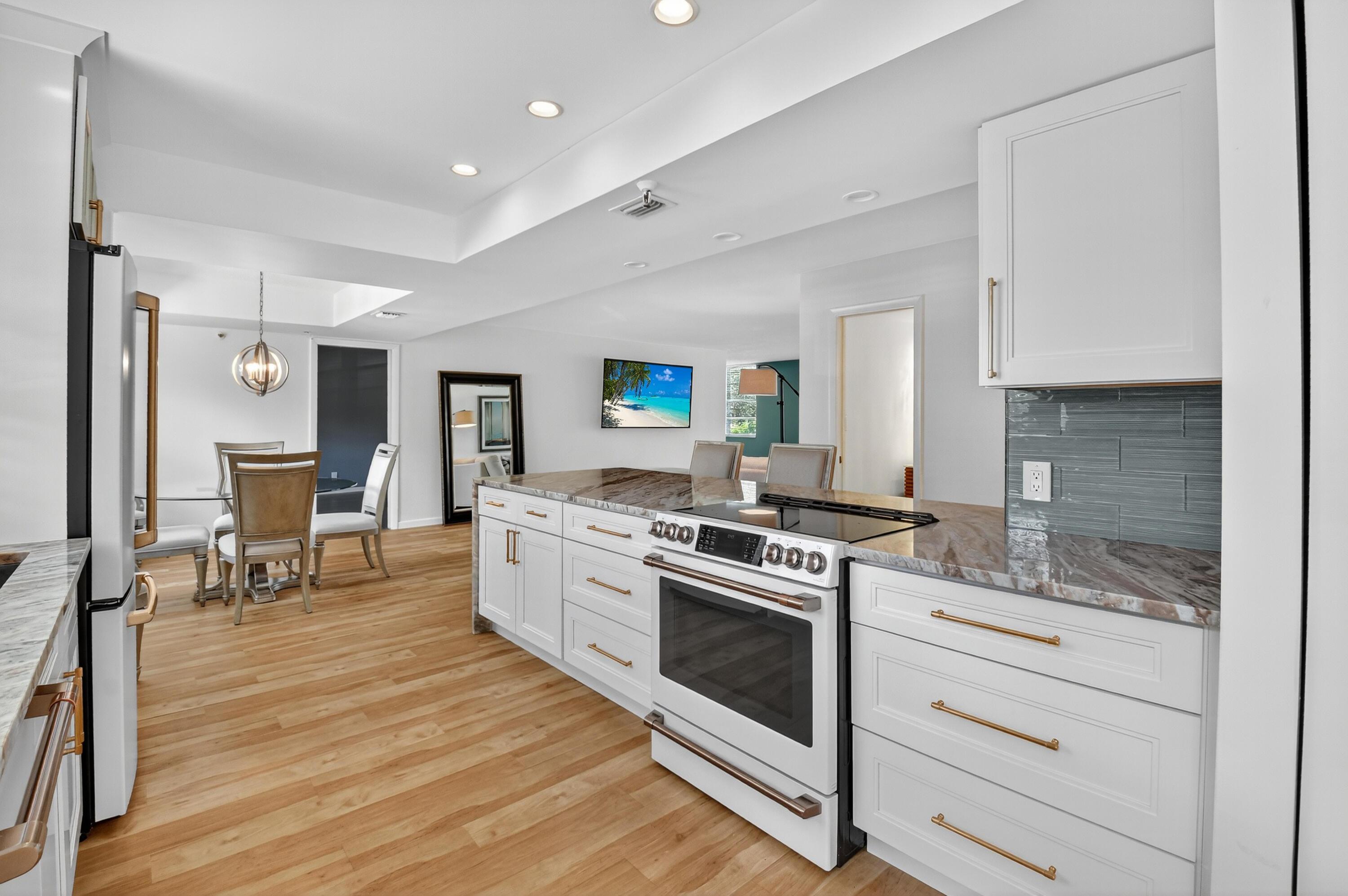 5340 NW 2nd Avenue 220, Boca Raton, FL 33487, Boca Raton