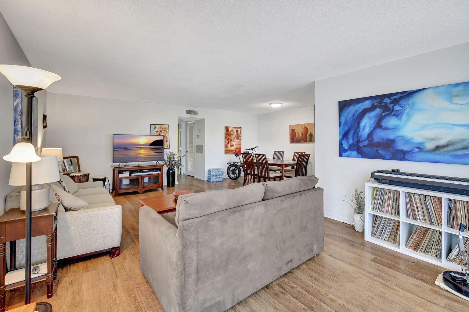 170 High Point Terrace E Apt B, Delray Beach, FL 33445, Delray Beach - Photo 3