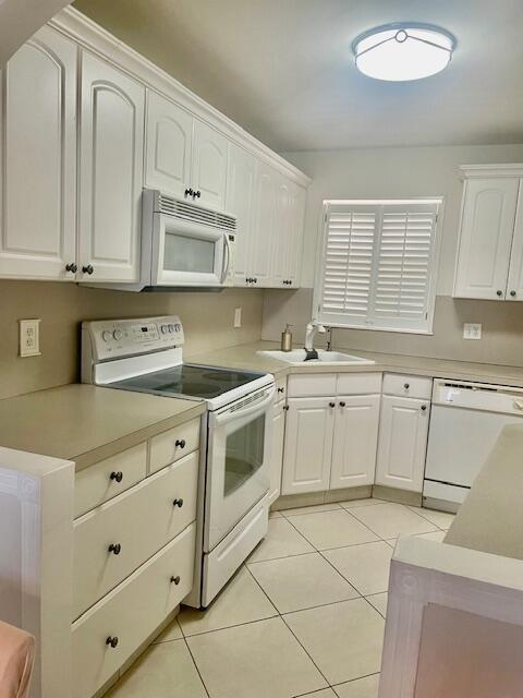 2700 Sunrise Lakes Drive W 301, Sunrise, FL 33322, Sunrise - Photo 3
