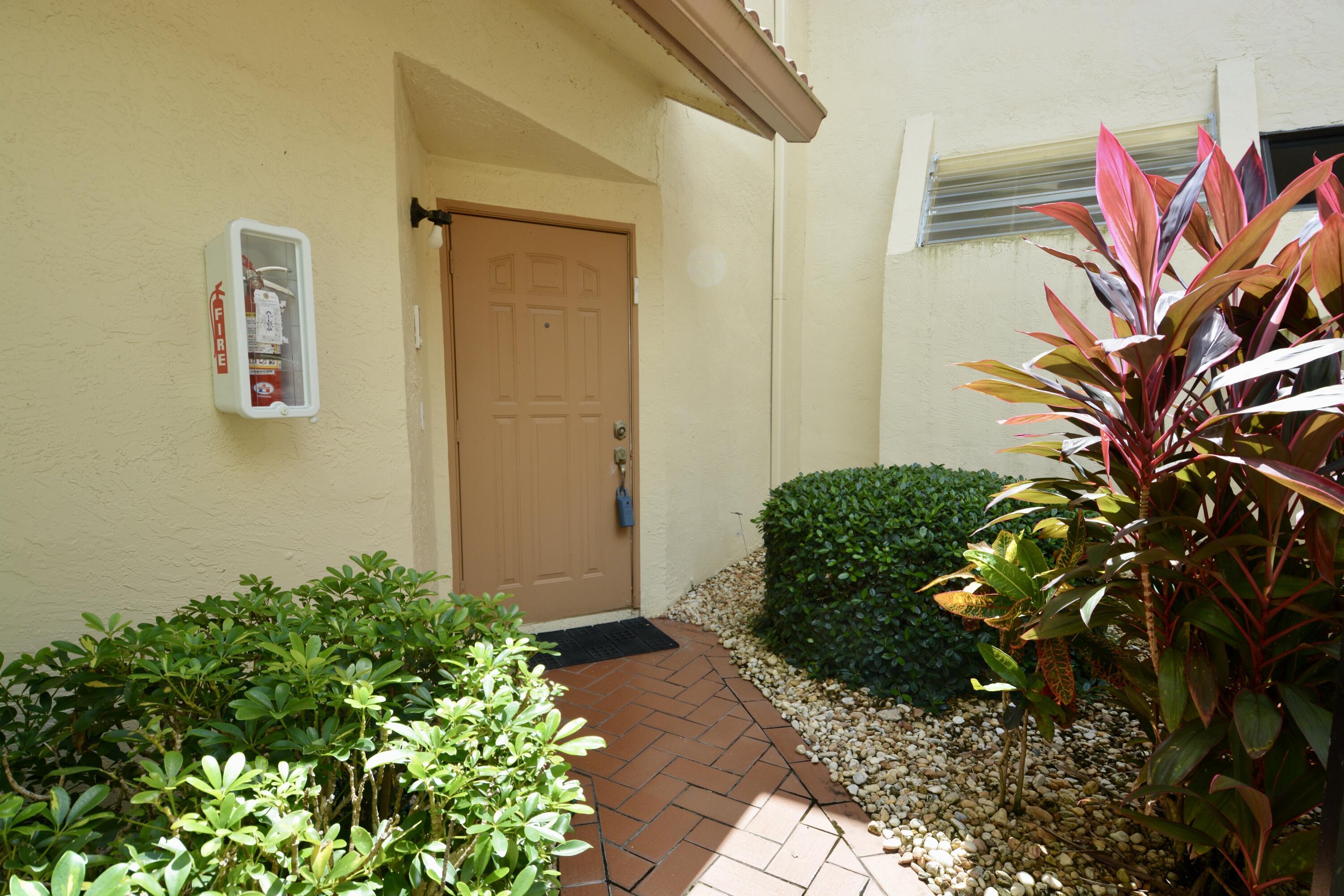 8336 Waterline Drive 201, Boynton Beach, FL 33472, Boynton Beach - Photo 5