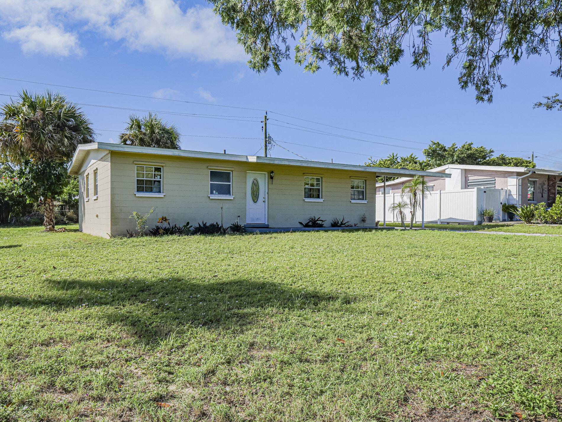563 4th Place SW, Vero Beach, FL 32962, Vero Beach