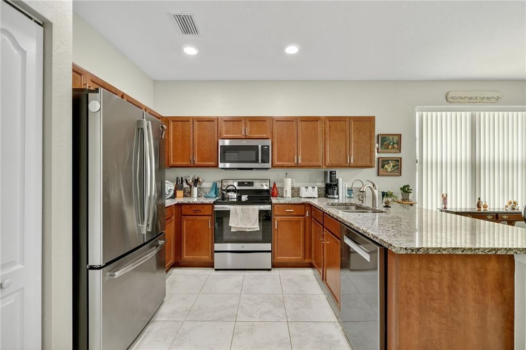 9897 E Villa Circle, Vero Beach, FL 32966, Vero Beach - Photo 4