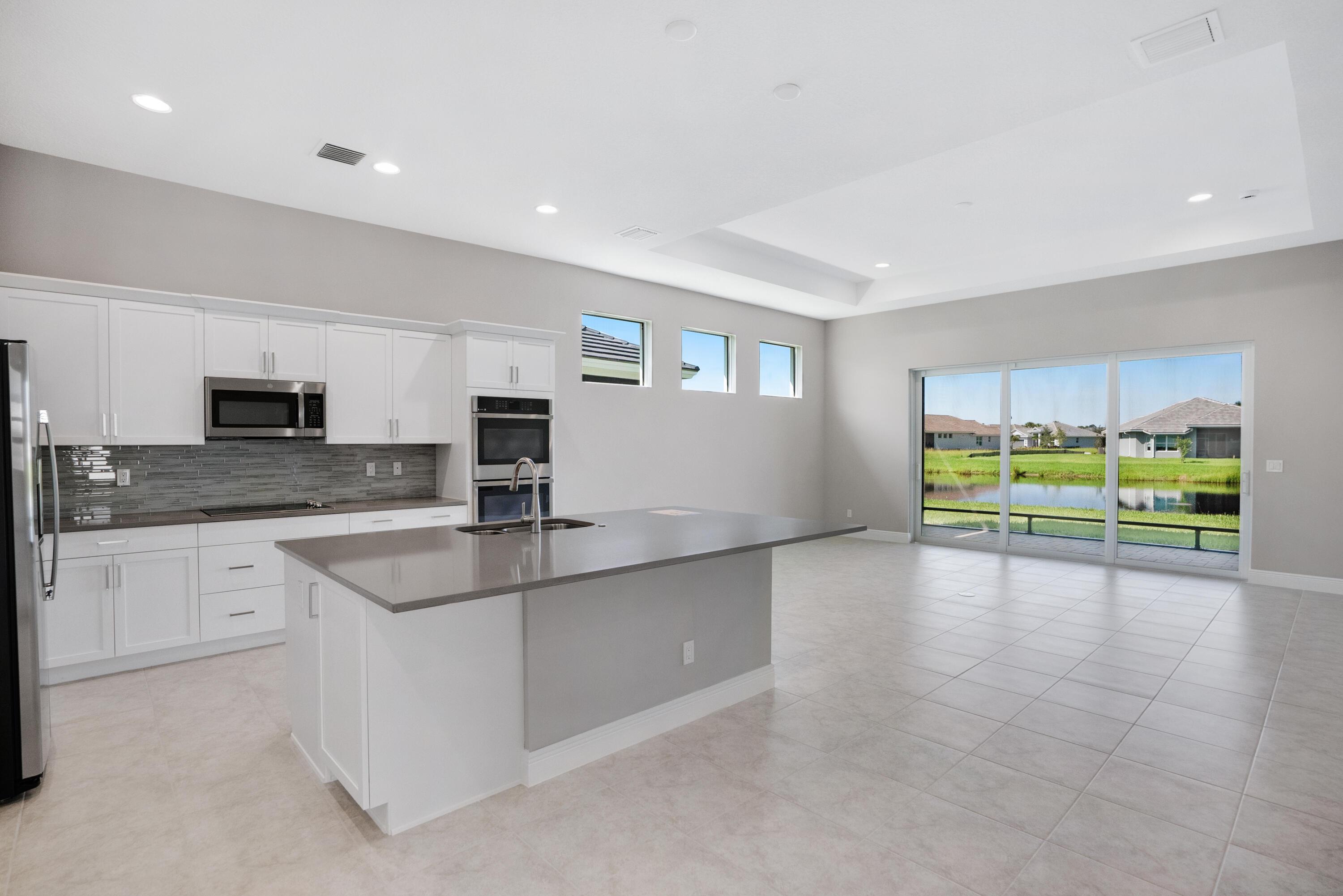 12446 SW Sunrise Lake Terrace, Port St. Lucie, FL 34987, Port St. Lucie - Photo 4