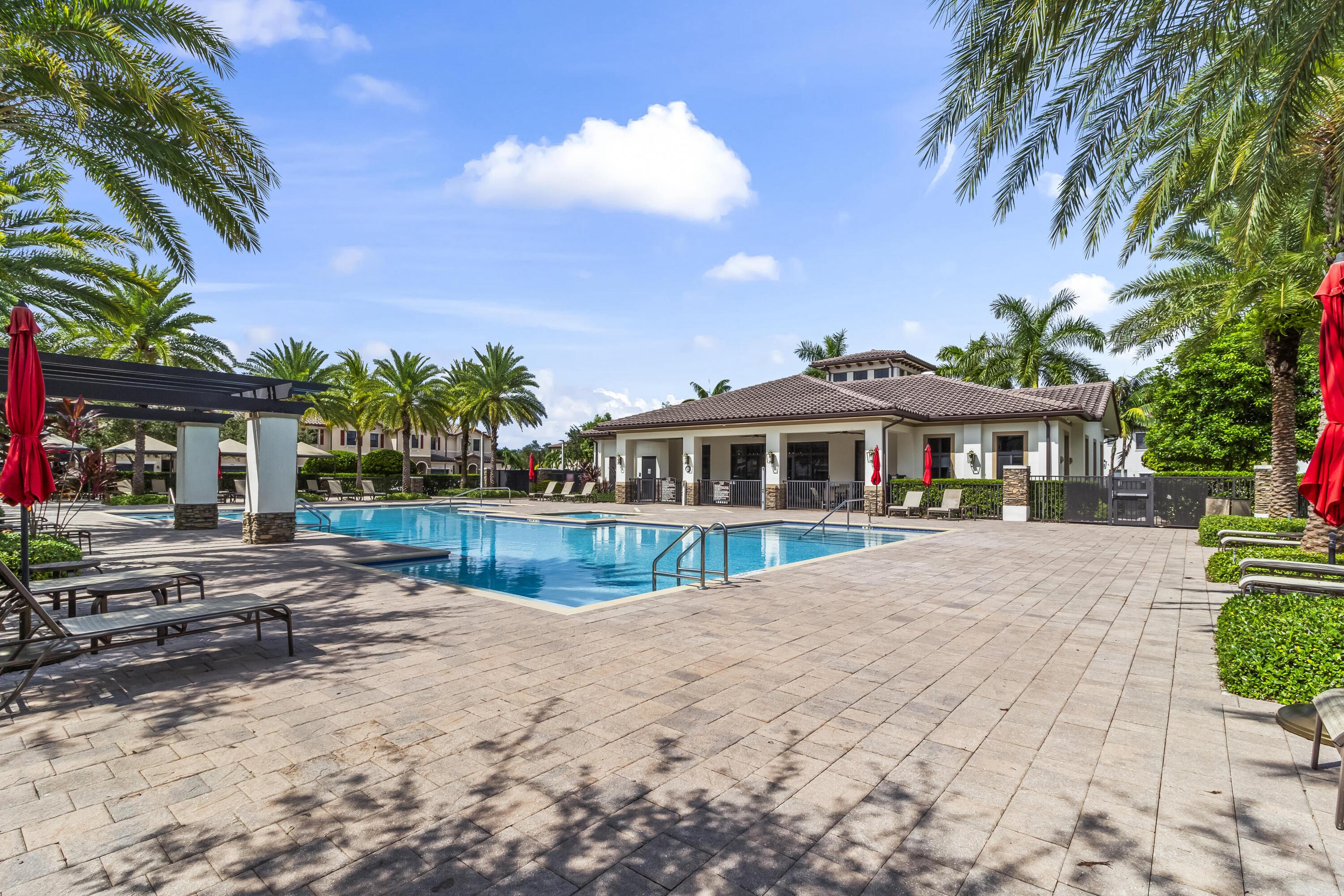 11823 SW 151st Place, Miami, FL 33196, Miami - Photo 3