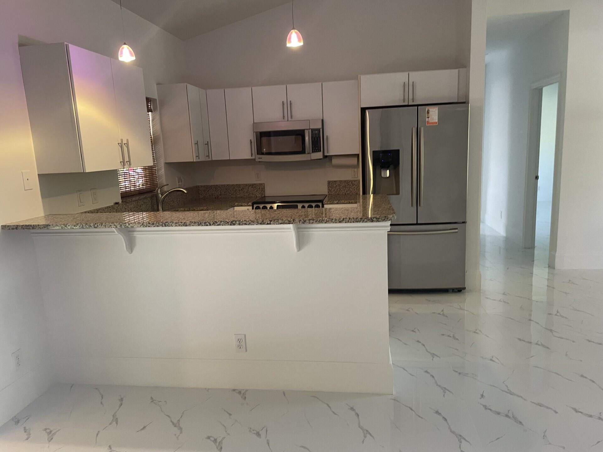 6021 180th Avenue N (Guest House), Loxahatchee, FL 33470, Loxahatchee - Photo 5