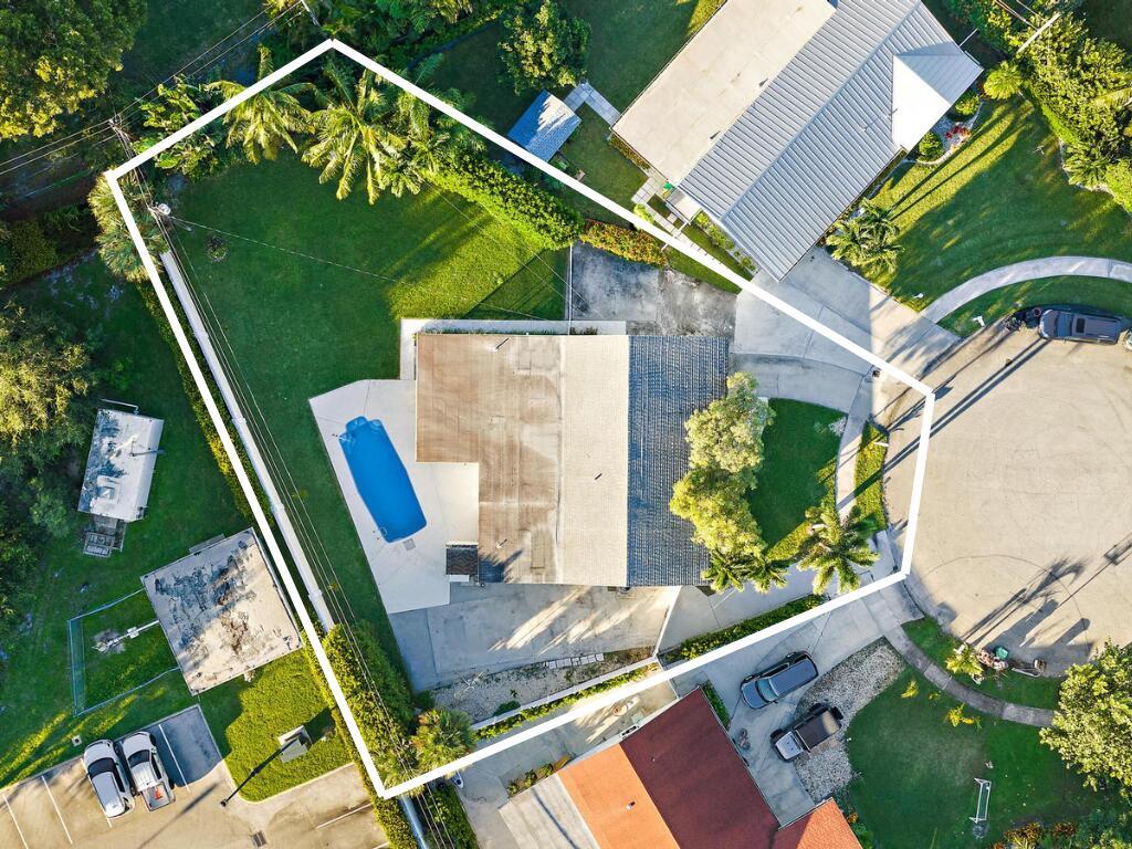 77 Holly Circle, Tequesta, FL 33469, Tequesta - Photo 5