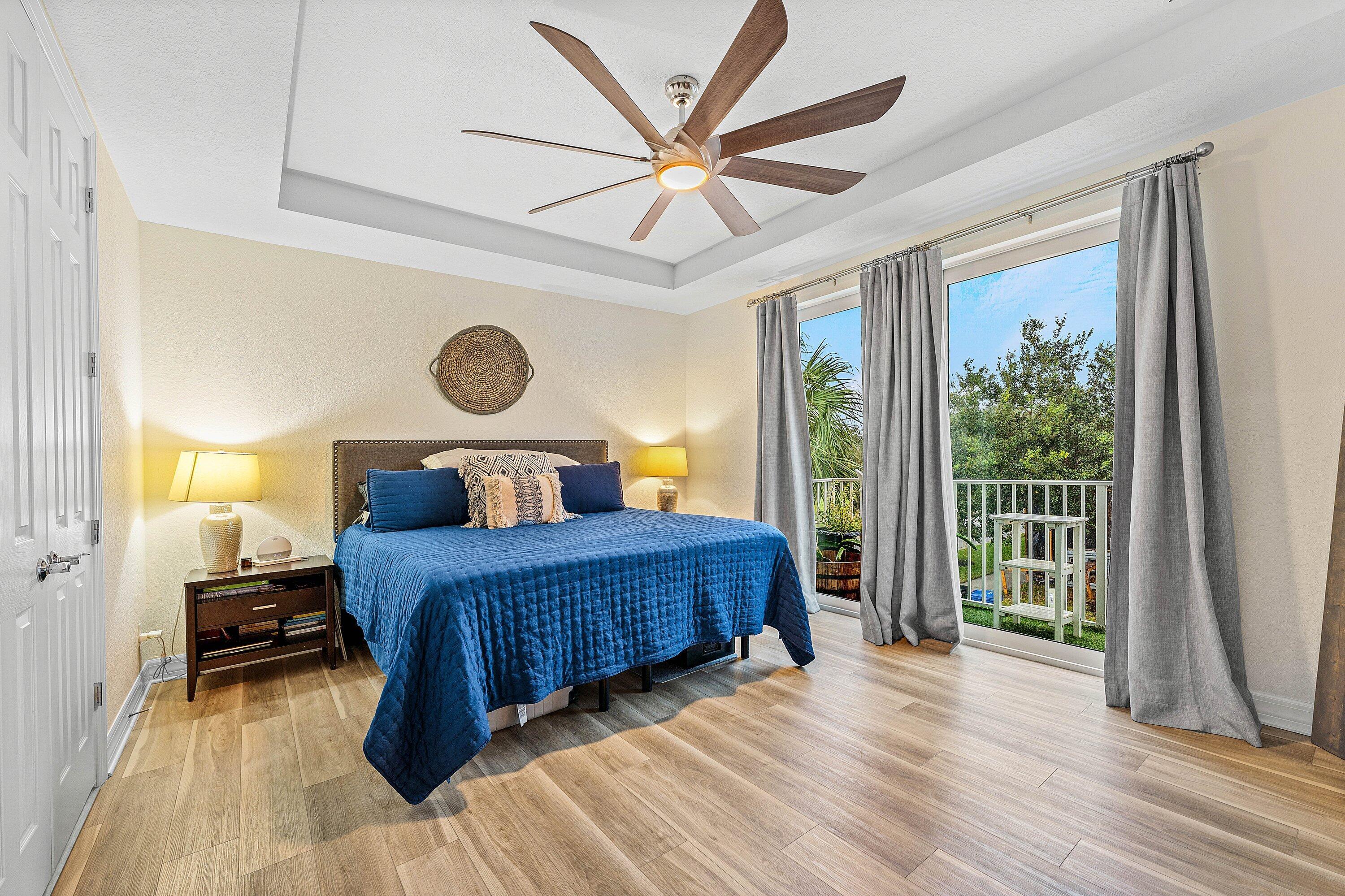 1056 Community Drive, Jupiter, FL 33458, Jupiter - Photo 4