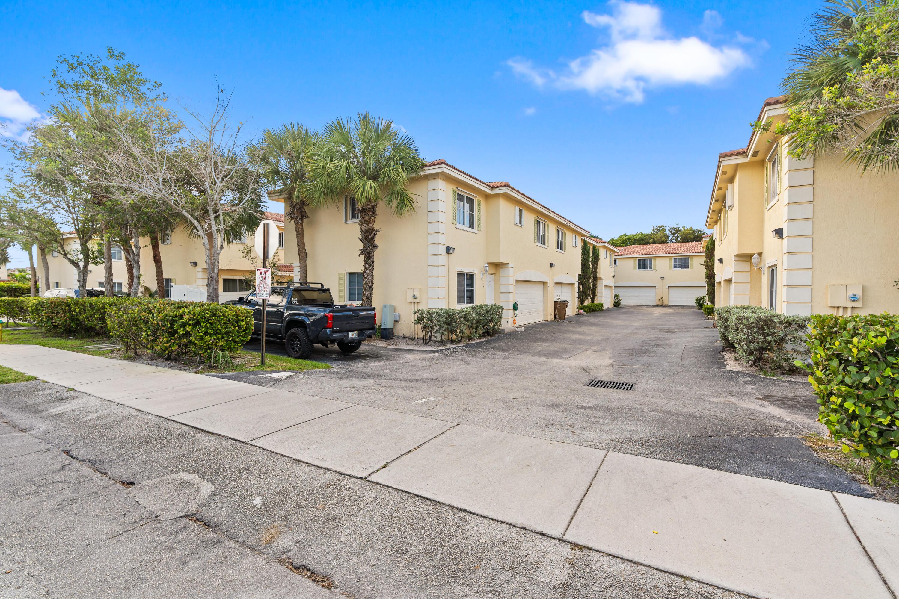176 SE 2nd Street SE, Deerfield Beach, FL 33441, Deerfield Beach