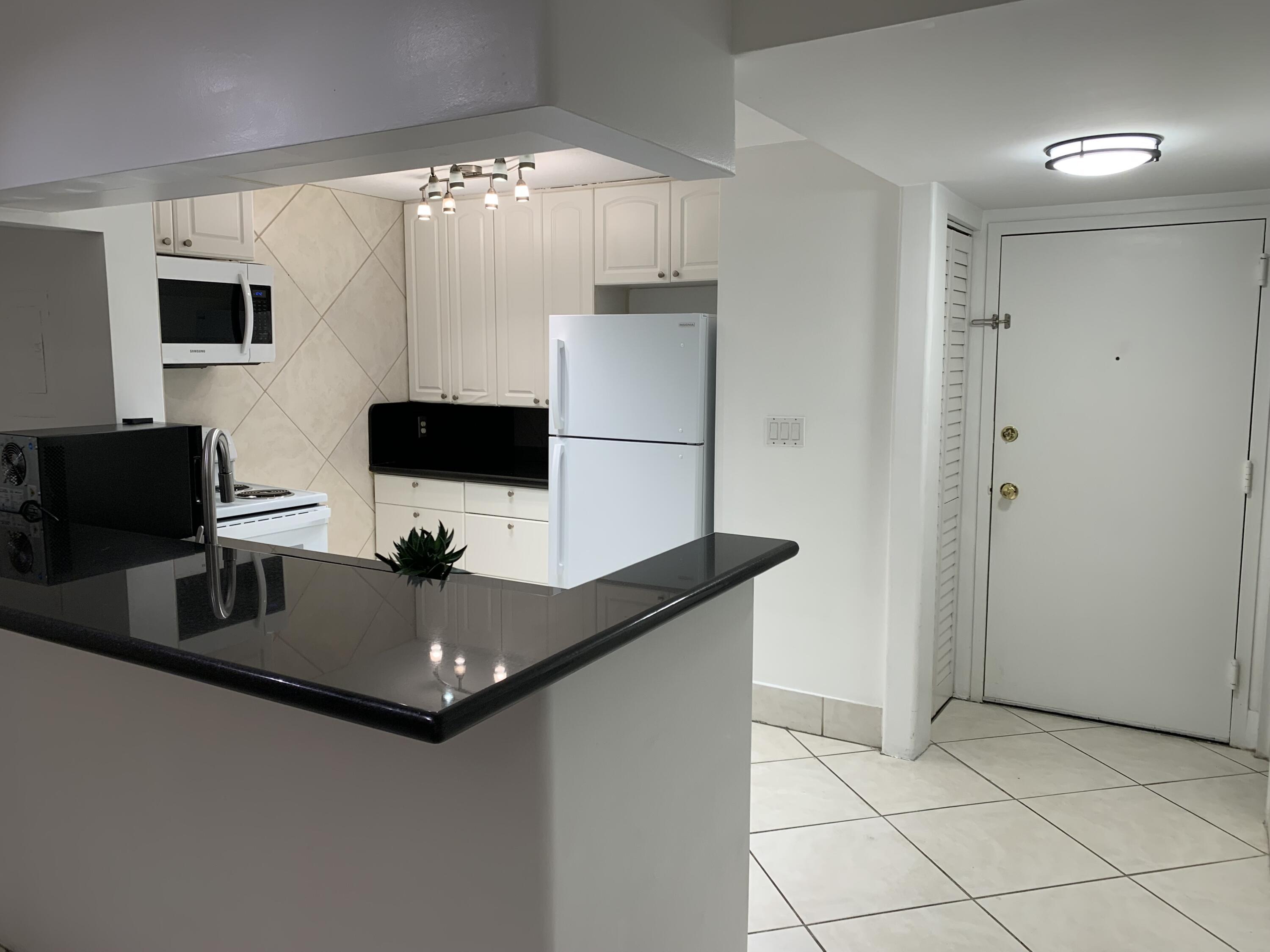 2935 NE 163rd Street 3m, North Miami Beach, FL 33160, North Miami Beach - Photo 5