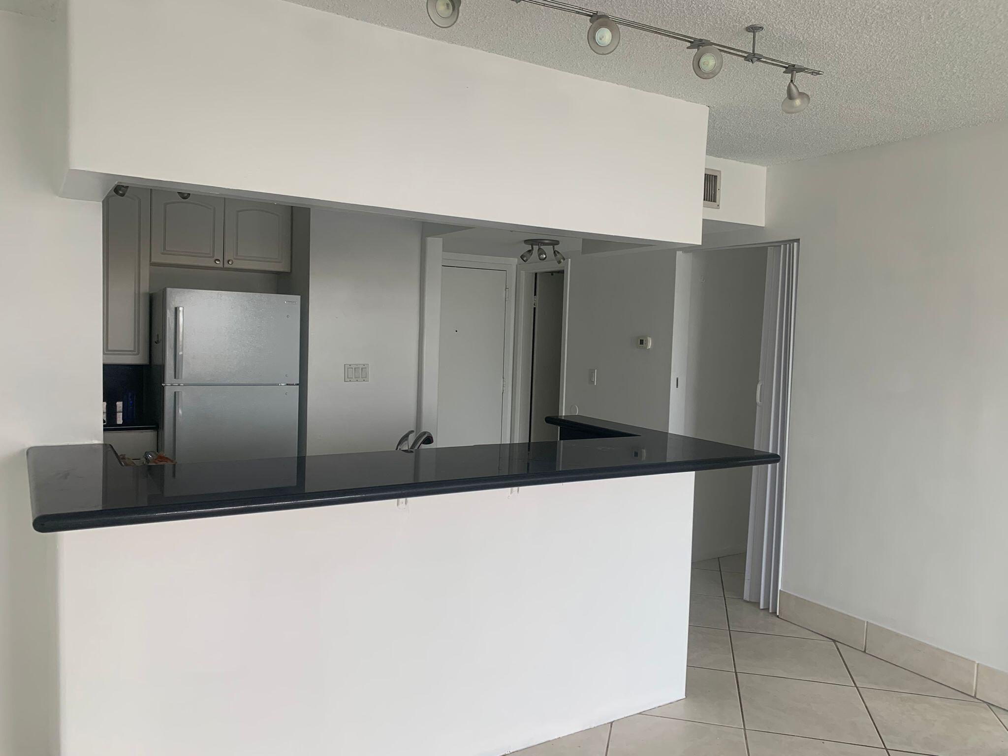 2935 NE 163rd Street 3m, North Miami Beach, FL 33160, North Miami Beach - Photo 4