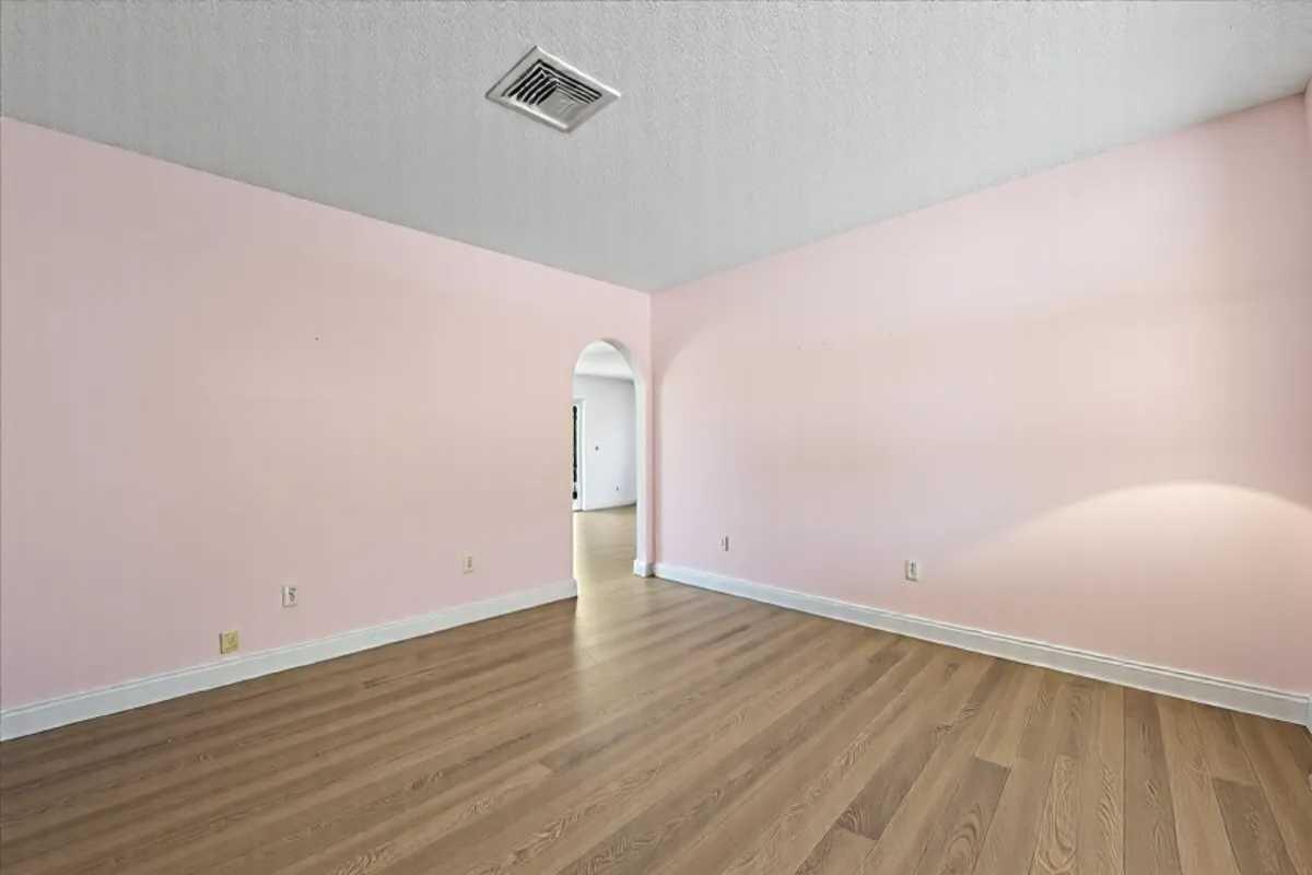 1409 Richard Lane, Lake Worth Beach, FL 33460, Lake Worth Beach - Photo 4