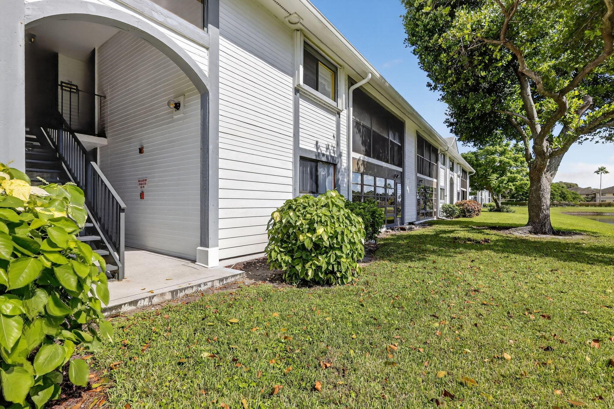 15453 Lakes Of Delray Boulevard 207, Delray Beach, FL 33484, Delray Beach - Photo 5