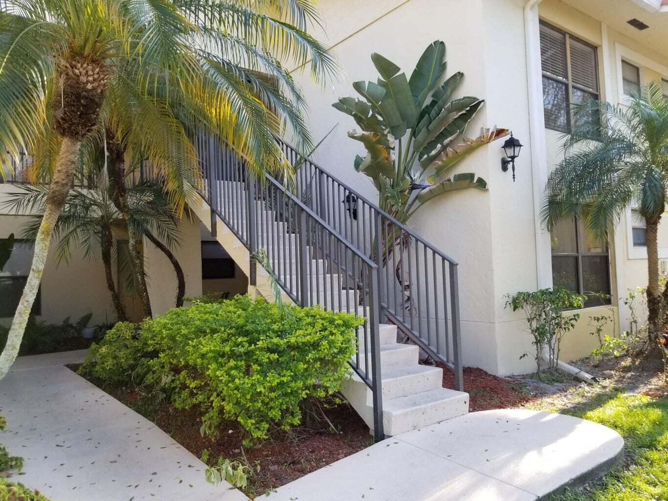 1561 Balfour Point Drive H, West Palm Beach, FL 33411, West Palm Beach - Photo 2