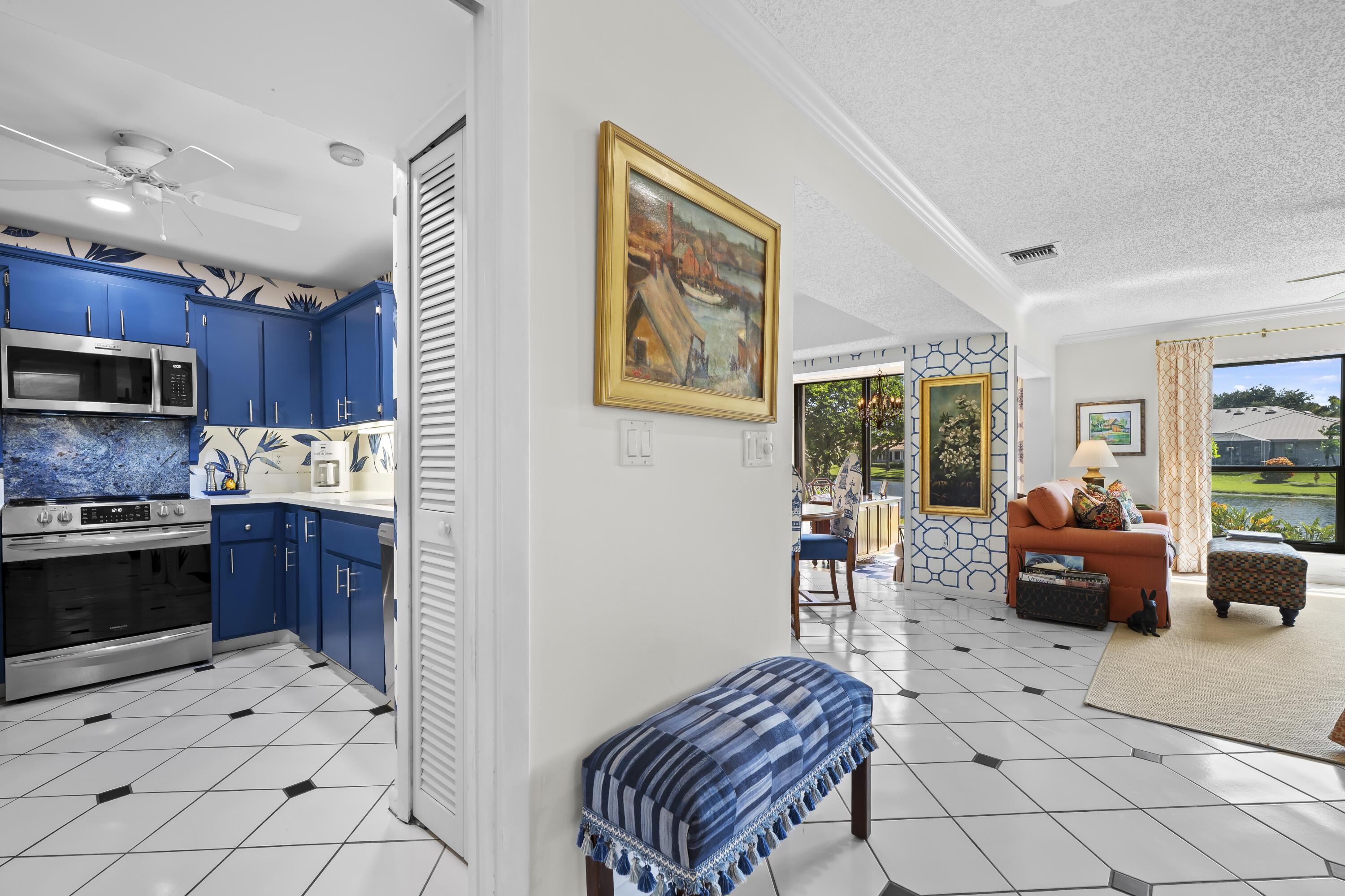 5610 SE Foxcross Place, Stuart, FL 34997, Stuart - Photo 4