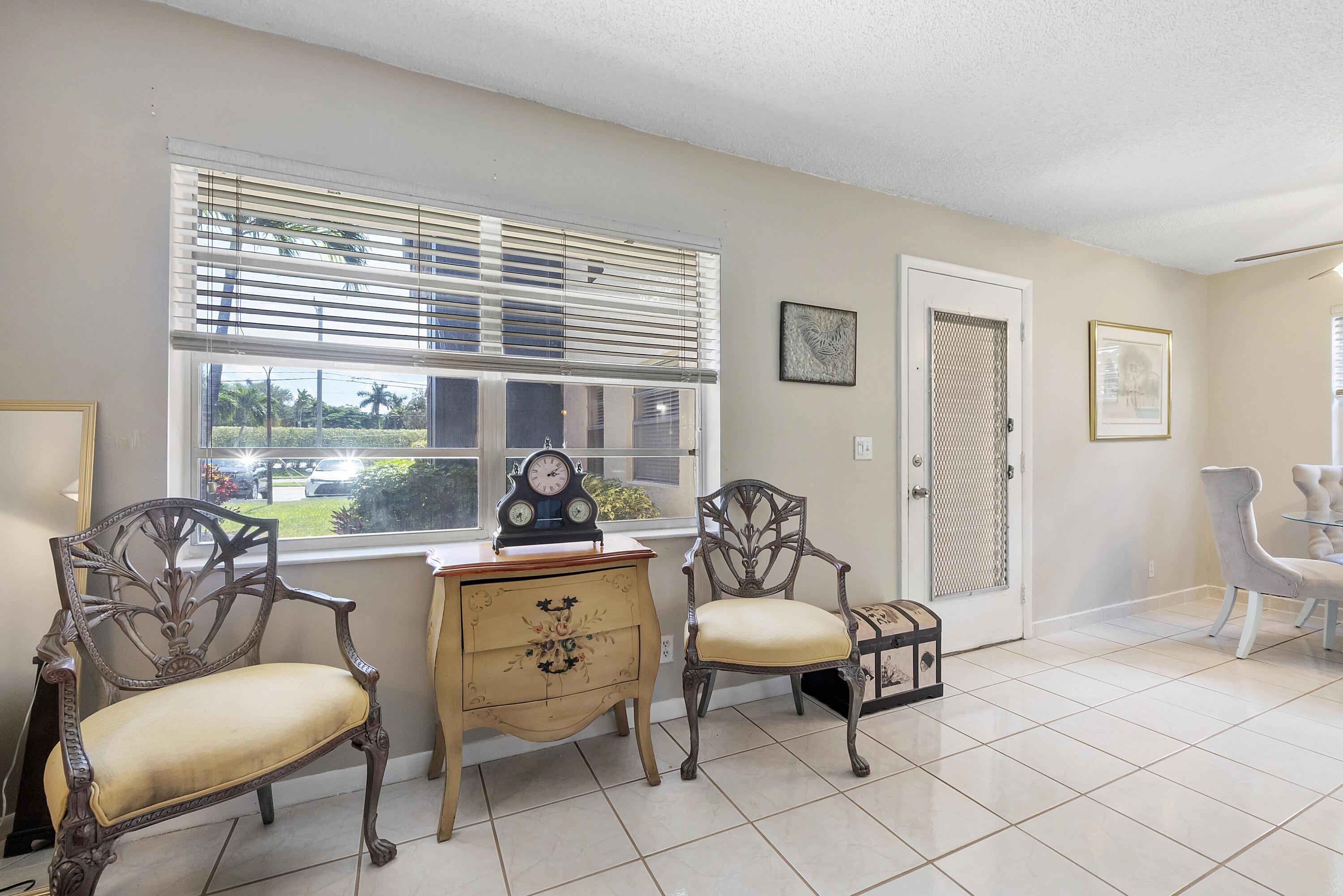 157 Flanders D, Delray Beach, FL 33484, Delray Beach - Photo 5