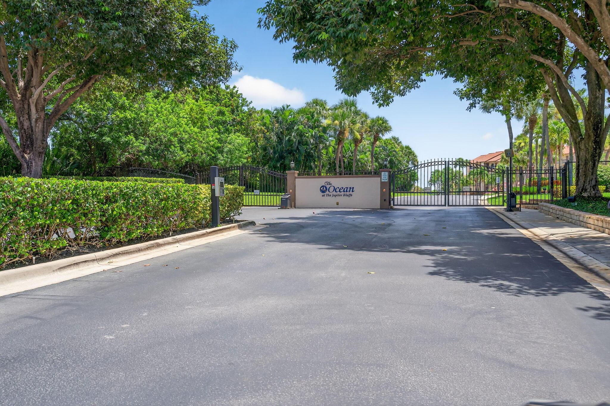 401 Ocean Bluffs Boulevard 205, Jupiter, FL 33477, Jupiter - Photo 2