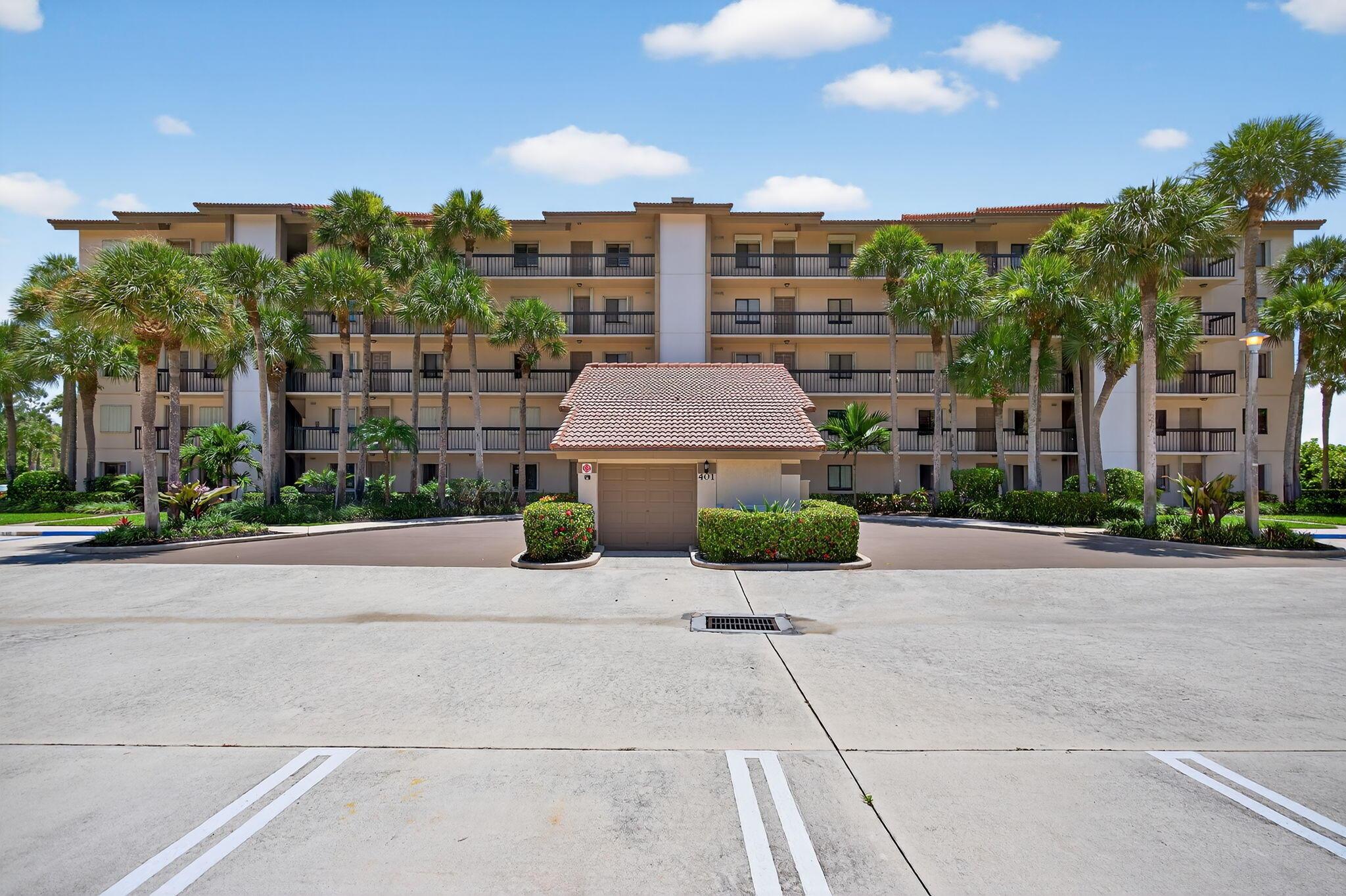 401 Ocean Bluffs Boulevard 205, Jupiter, FL 33477, Jupiter - Photo 3