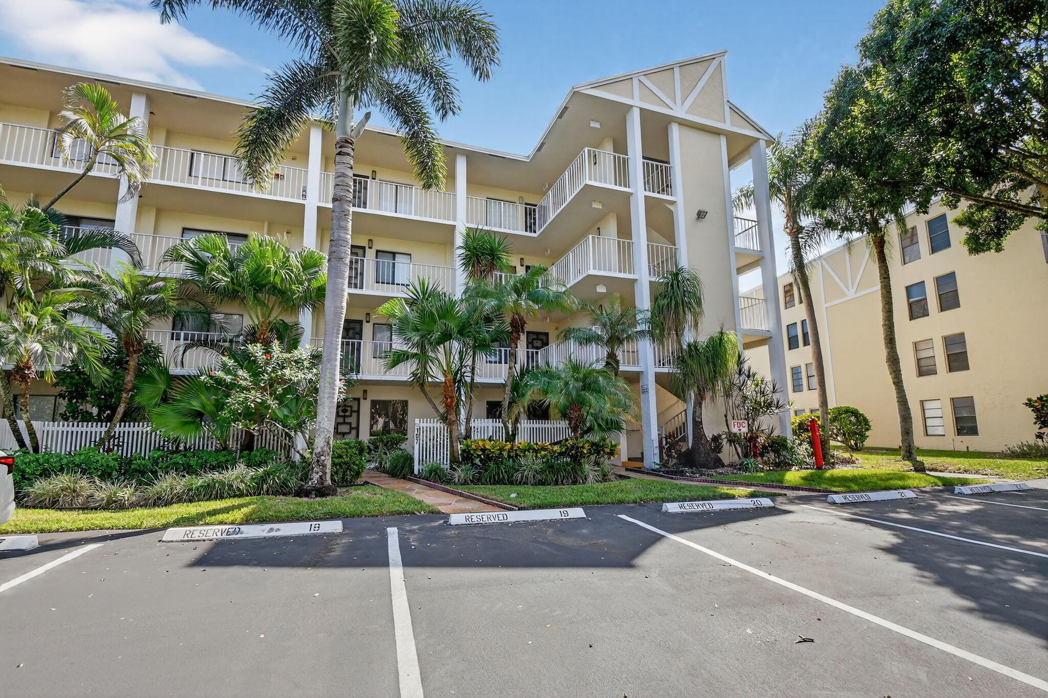 7270 Ashford Place 208, Delray Beach, FL 33446, Delray Beach - Photo 2