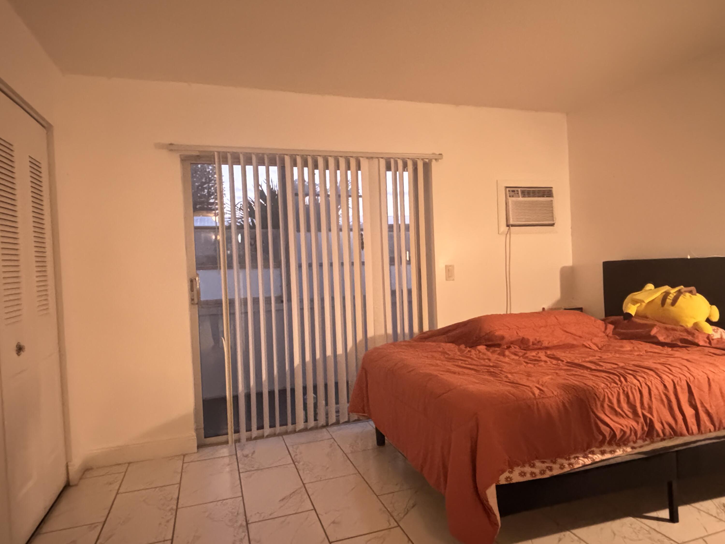 76 Cambridge D D, West Palm Beach, FL 33417, West Palm Beach - Photo 4