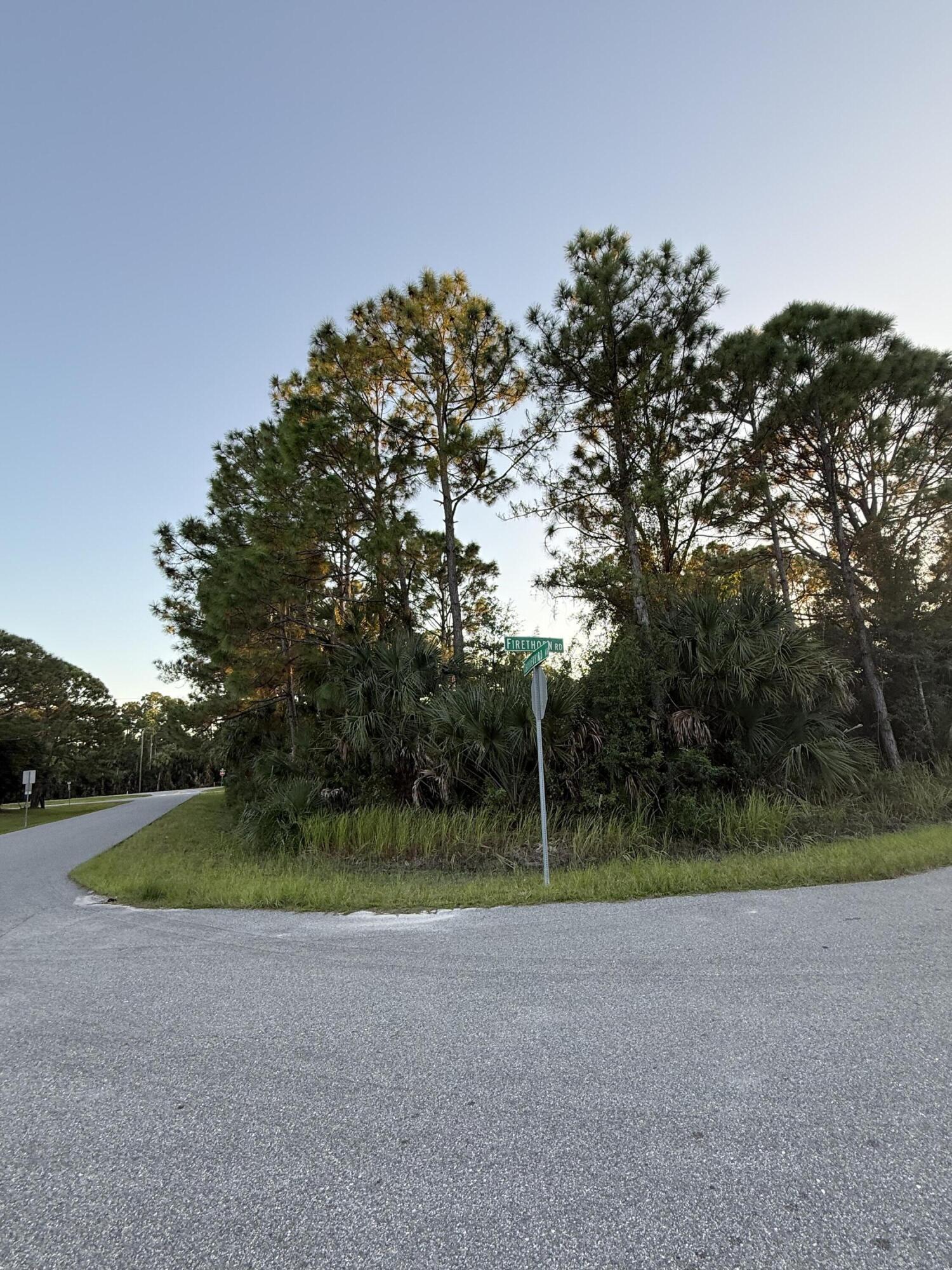 1832 Firethorn Road NW, Palm Bay, FL 32907, Palm Bay - Photo 3