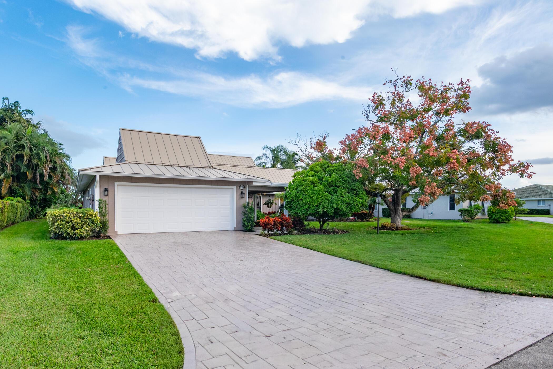 3333 SE Fairway E, Stuart, FL 34997, Stuart - Photo 2