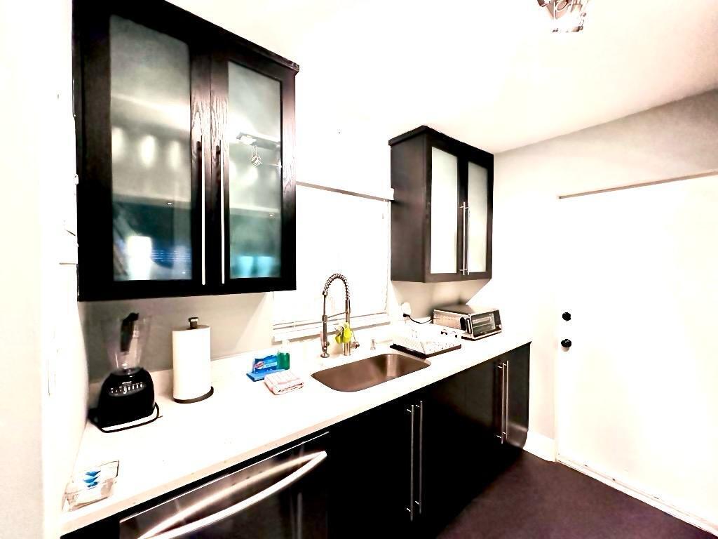 2424 NE 9th Street 112, Fort Lauderdale, FL 33304, Fort Lauderdale - Photo 2