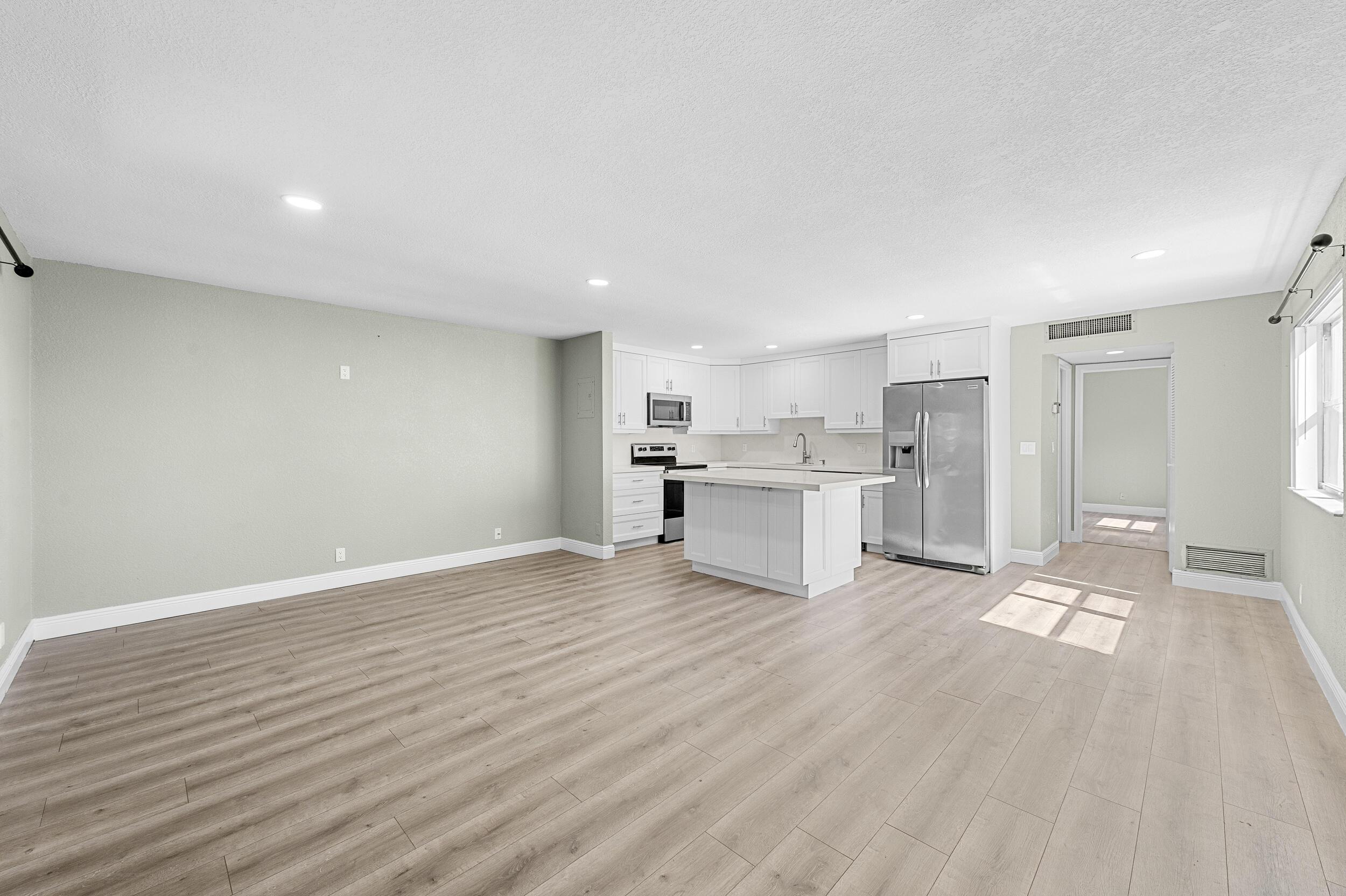 106 Tuscany B, Delray Beach, FL 33446, Delray Beach - Photo 3